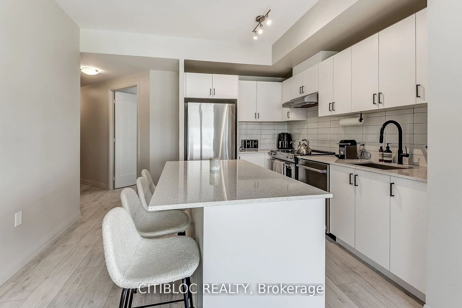 9000 Jane Street, #1408