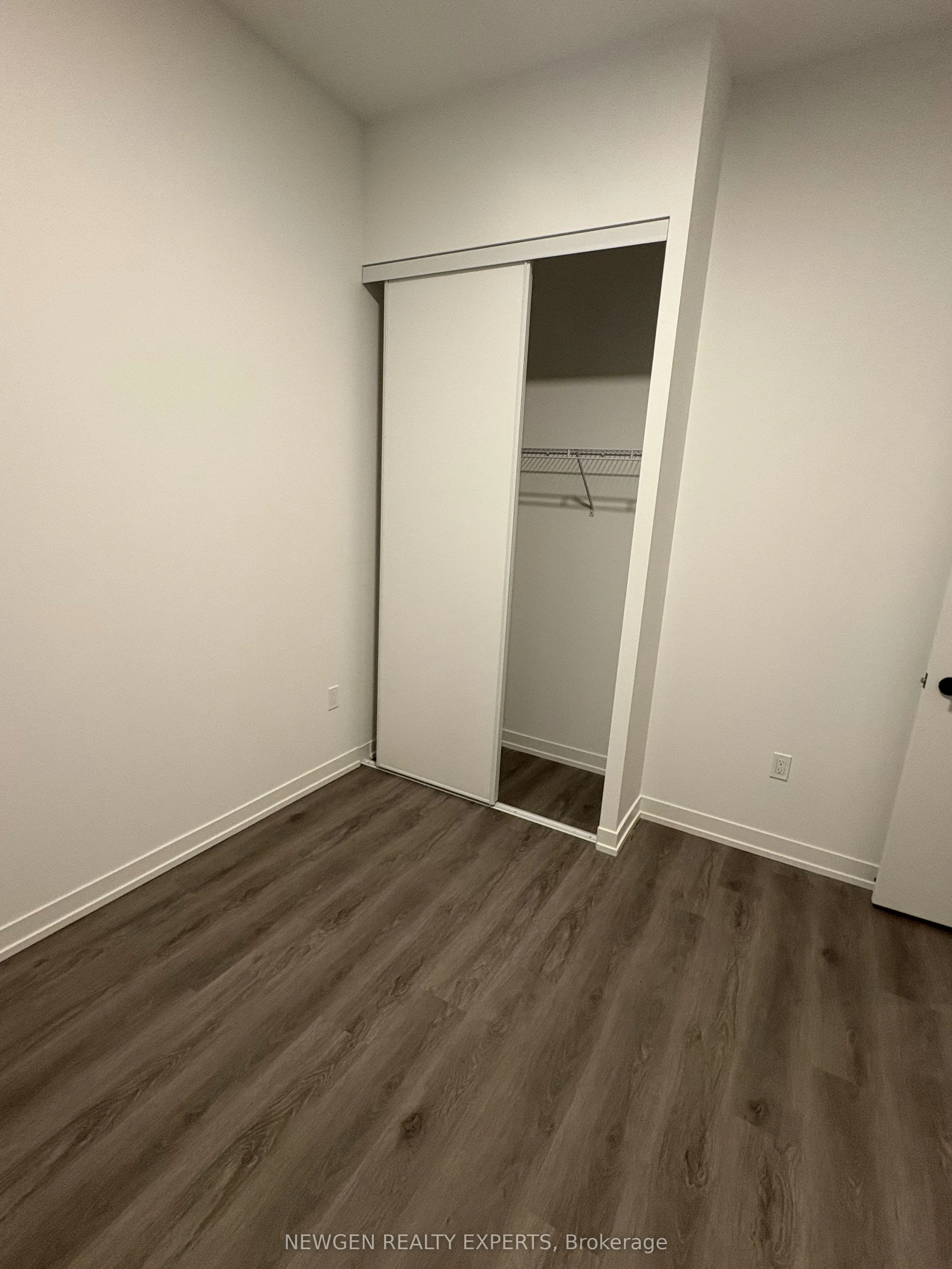28 Interchange Way, #1907