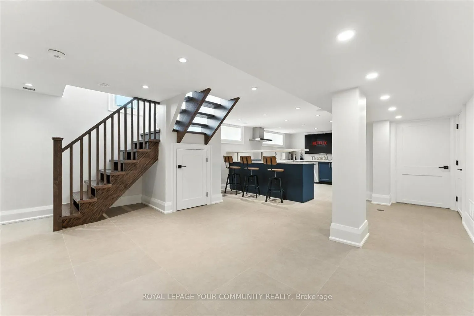 165 Clearview Heights