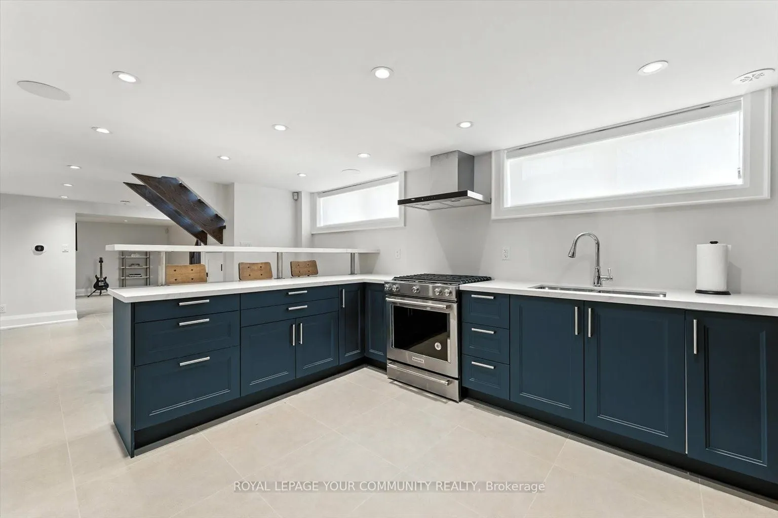 165 Clearview Heights