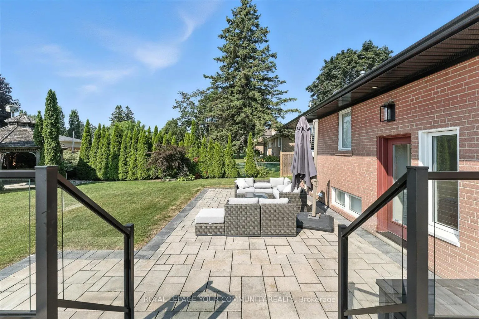165 Clearview Heights