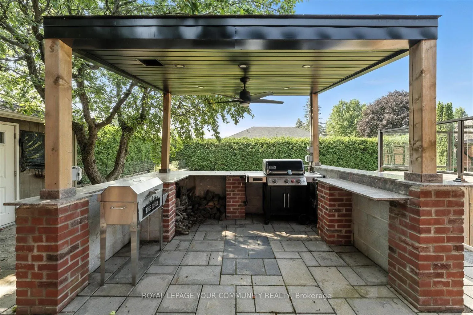 165 Clearview Heights