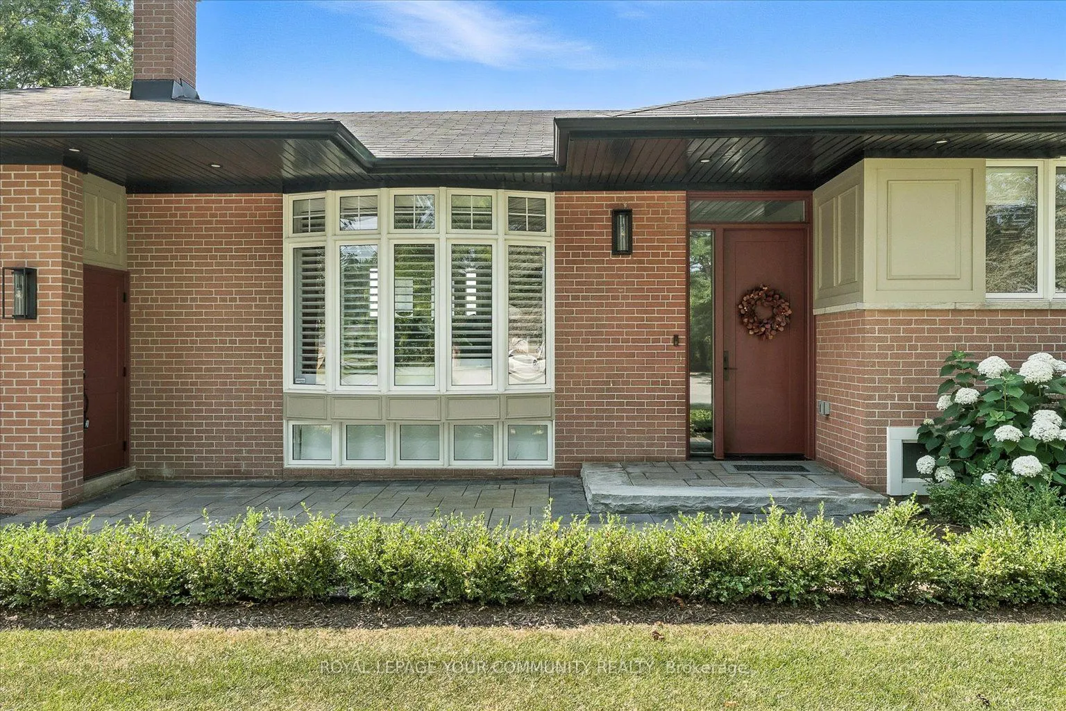 165 Clearview Heights