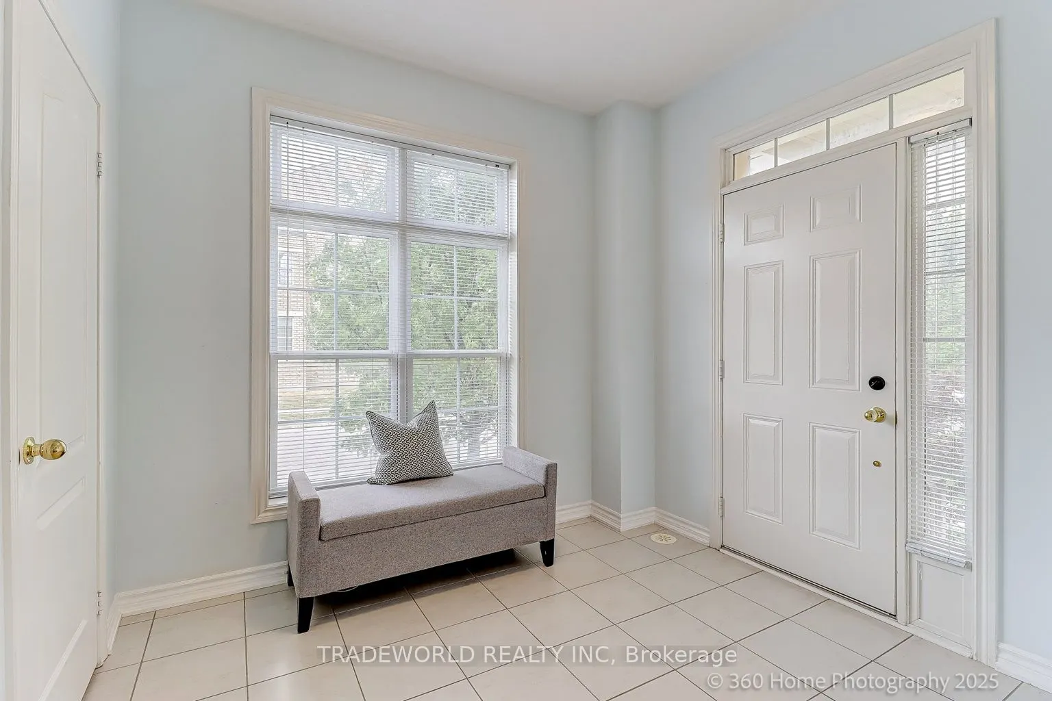 13 Empress of Australia Lane