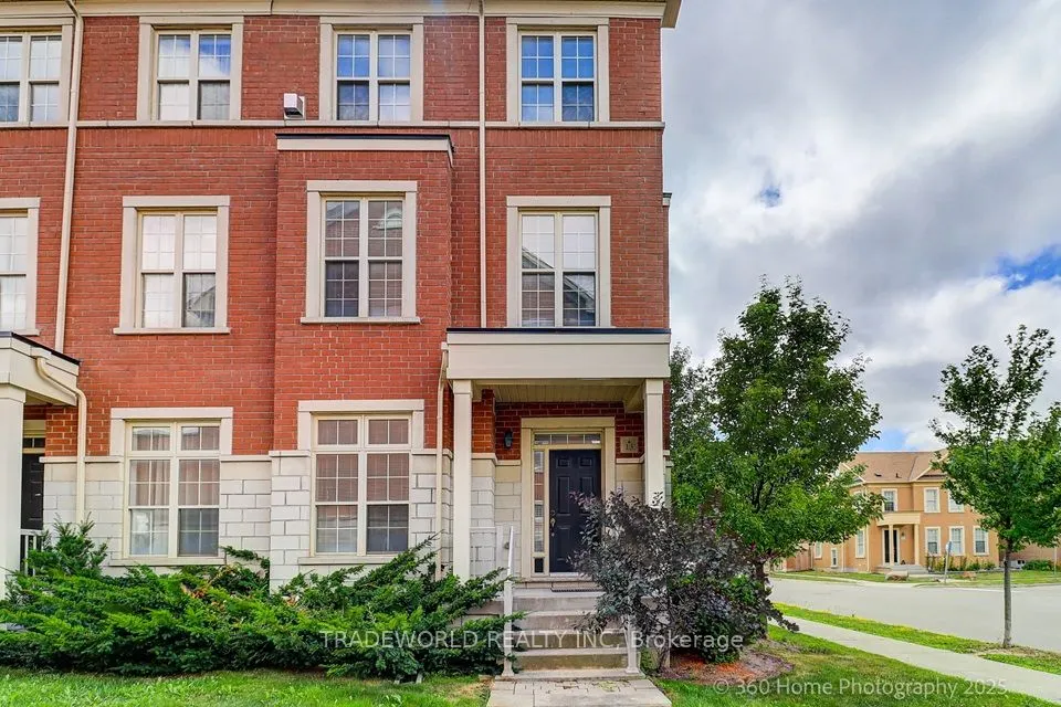 13 Empress of Australia Lane