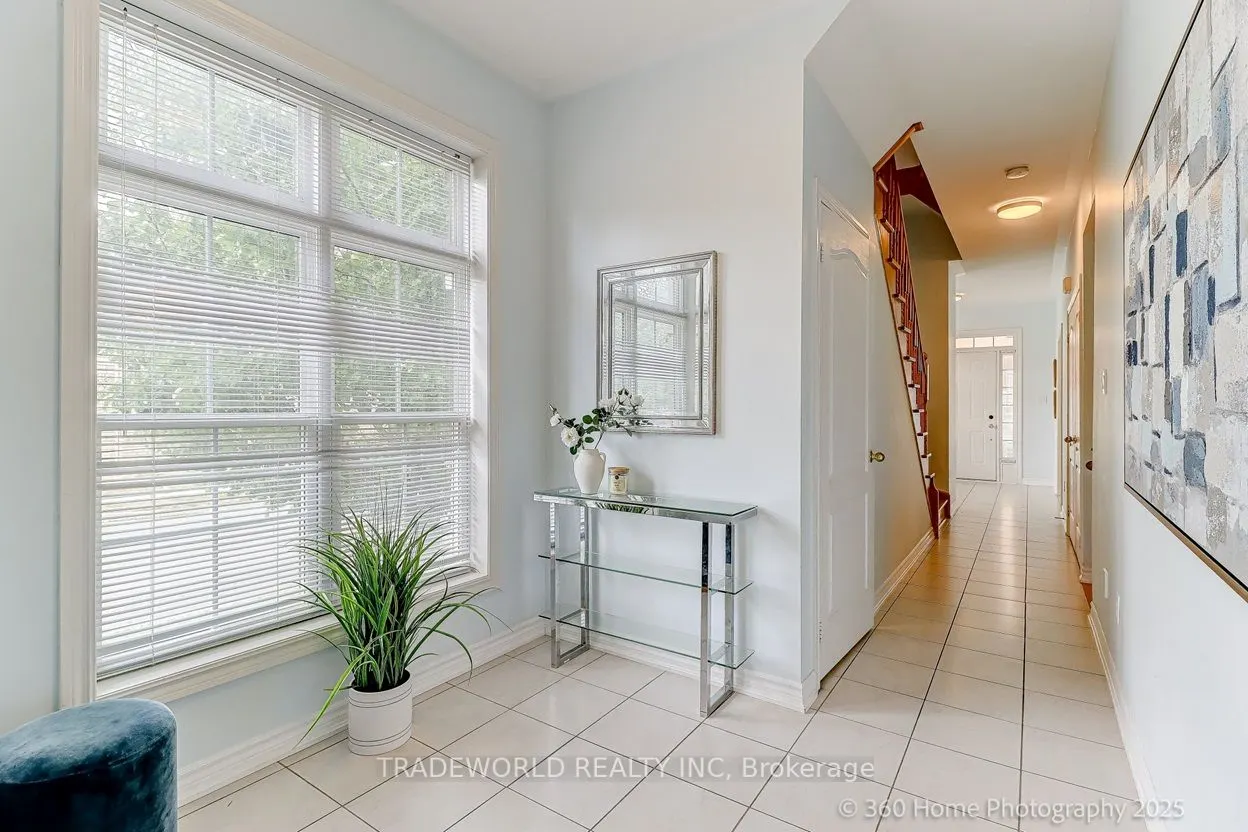 13 Empress of Australia Lane