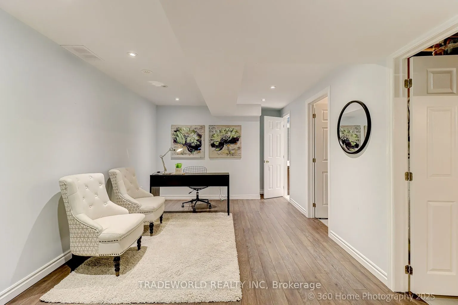 13 Empress of Australia Lane