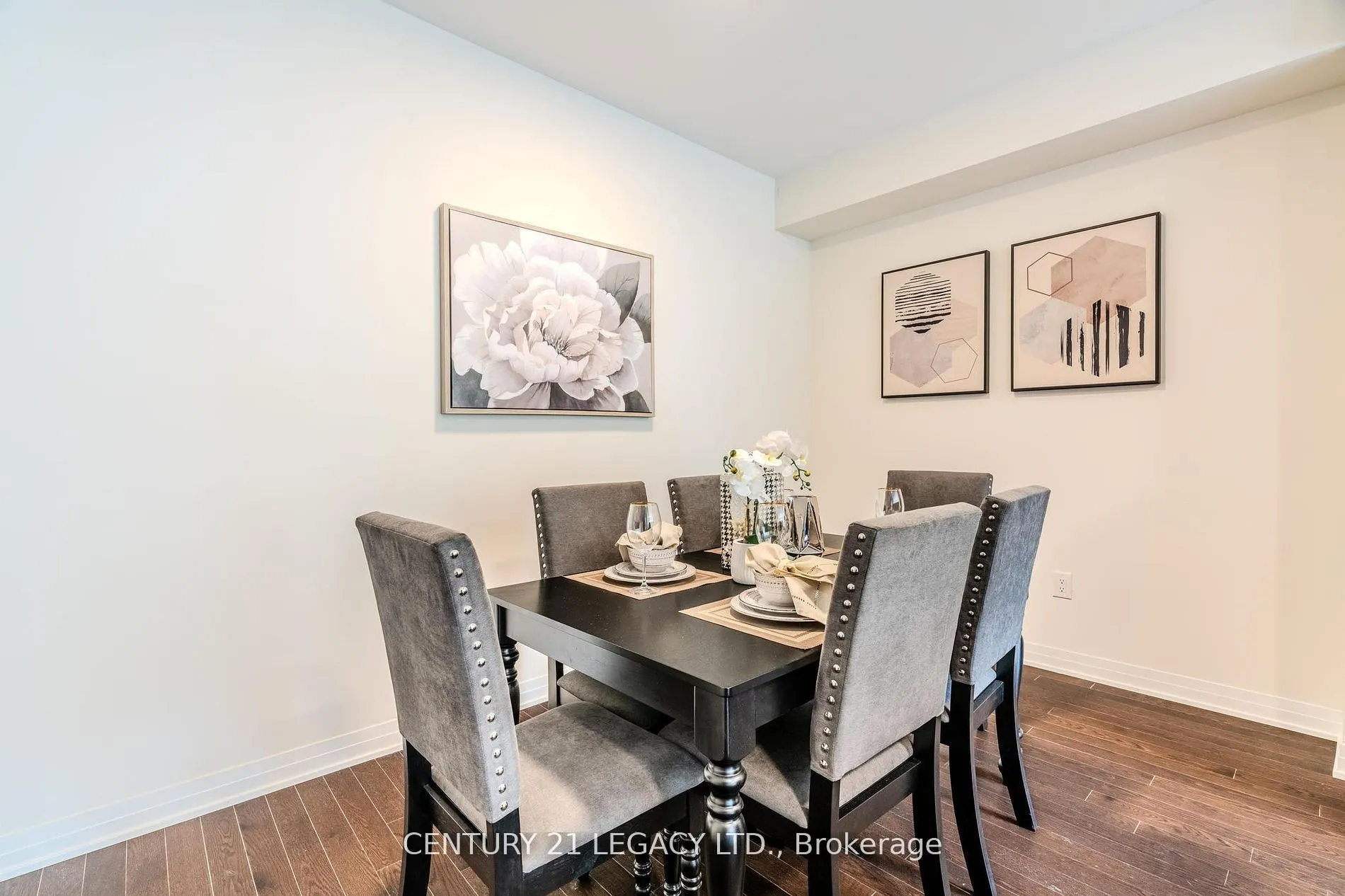 31 Baynes Way, #10