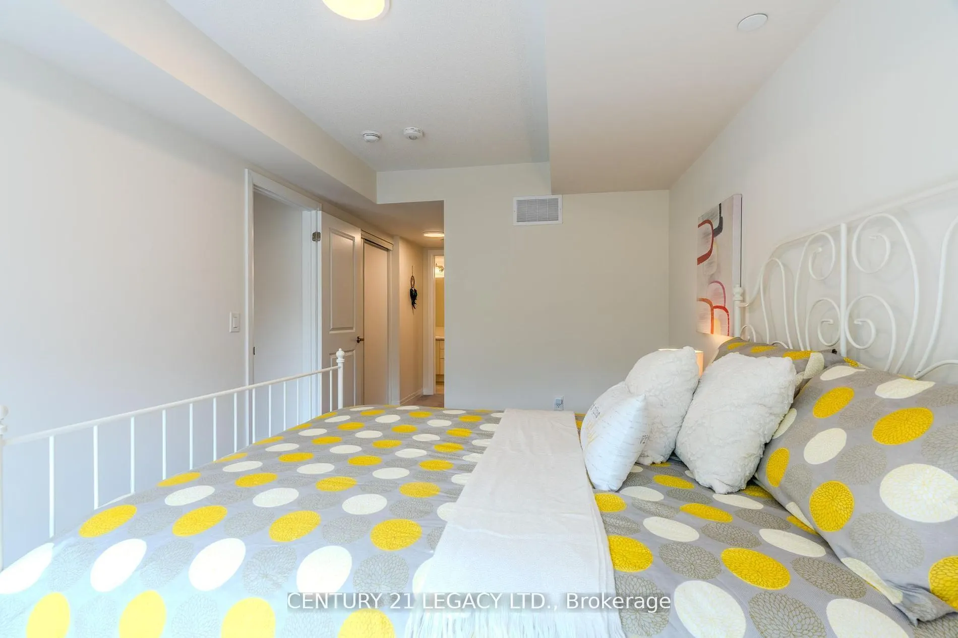 31 Baynes Way, #10