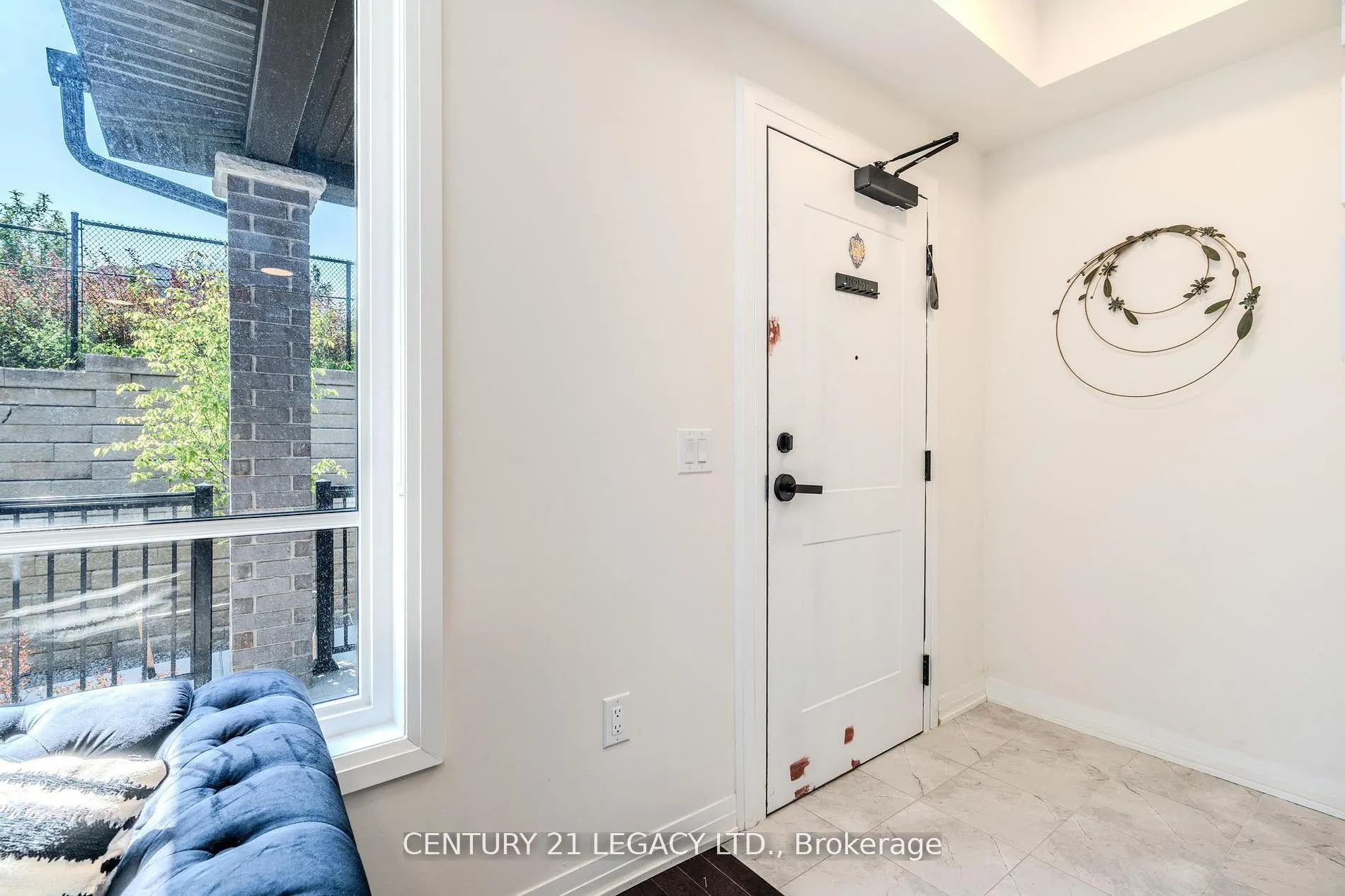 31 Baynes Way, #10