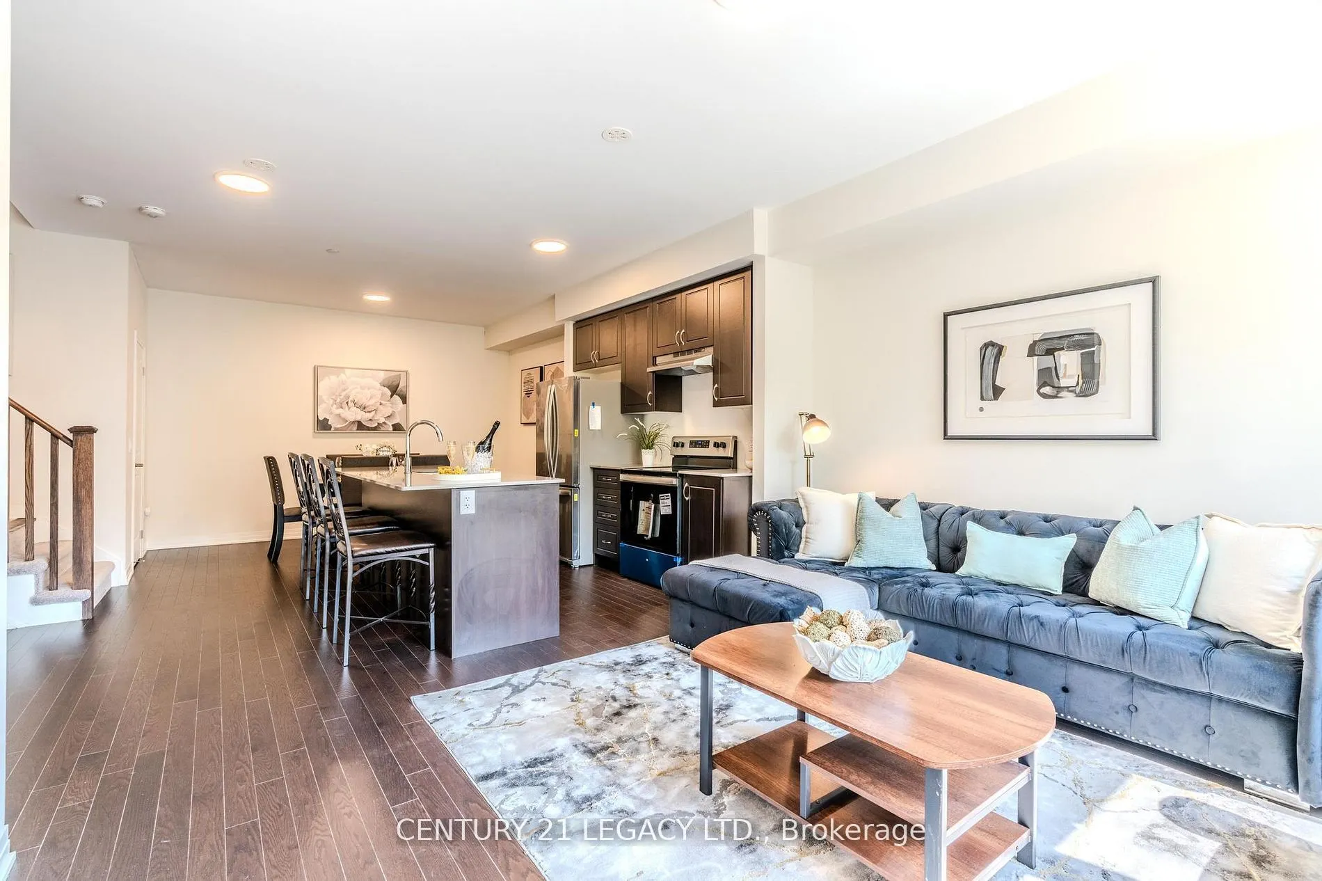 31 Baynes Way, #10