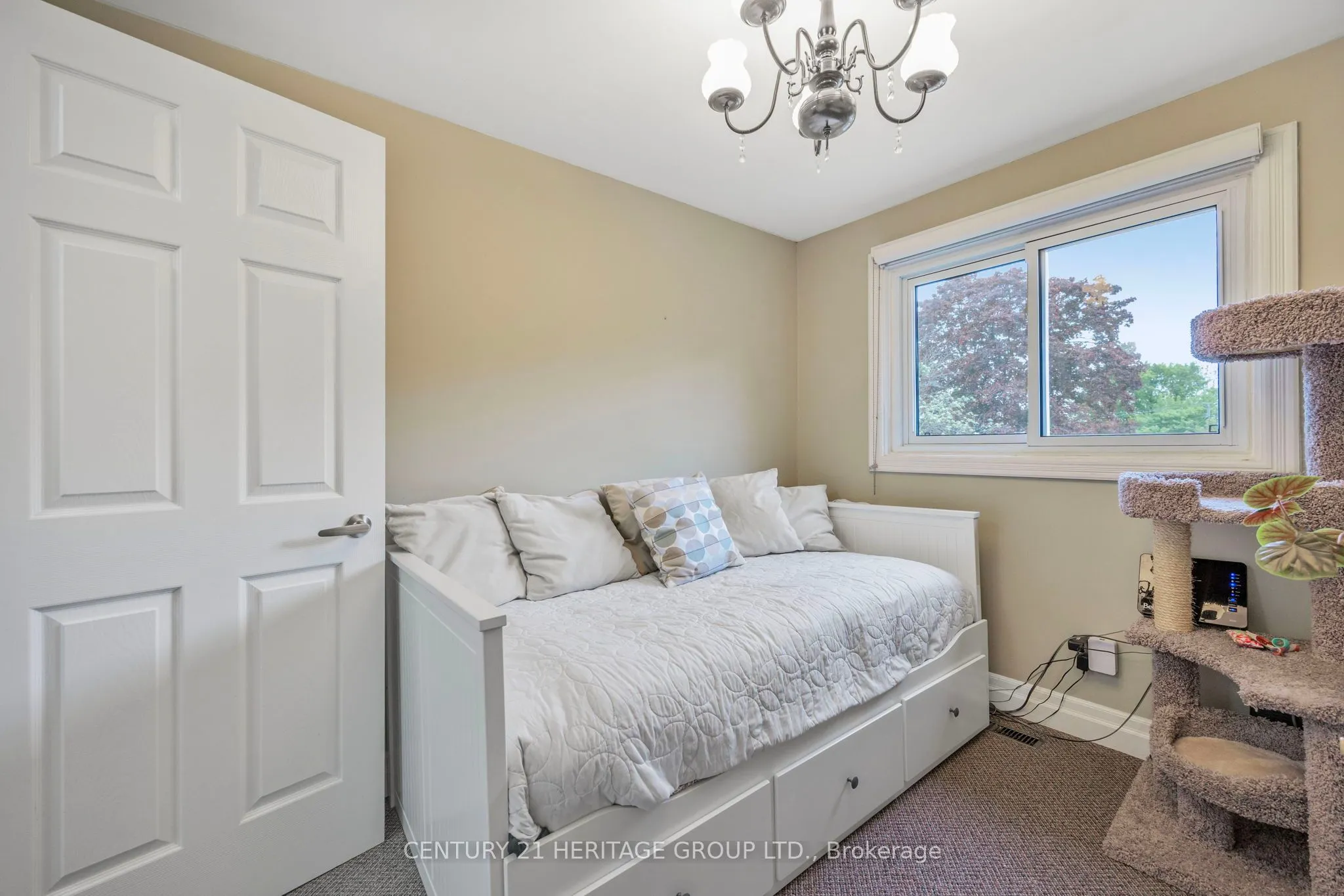 46 Adeline Avenue