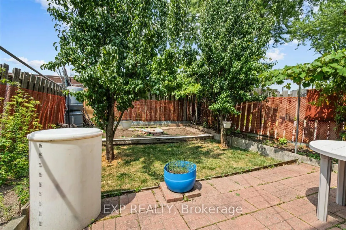 72 AGINCOURT Road