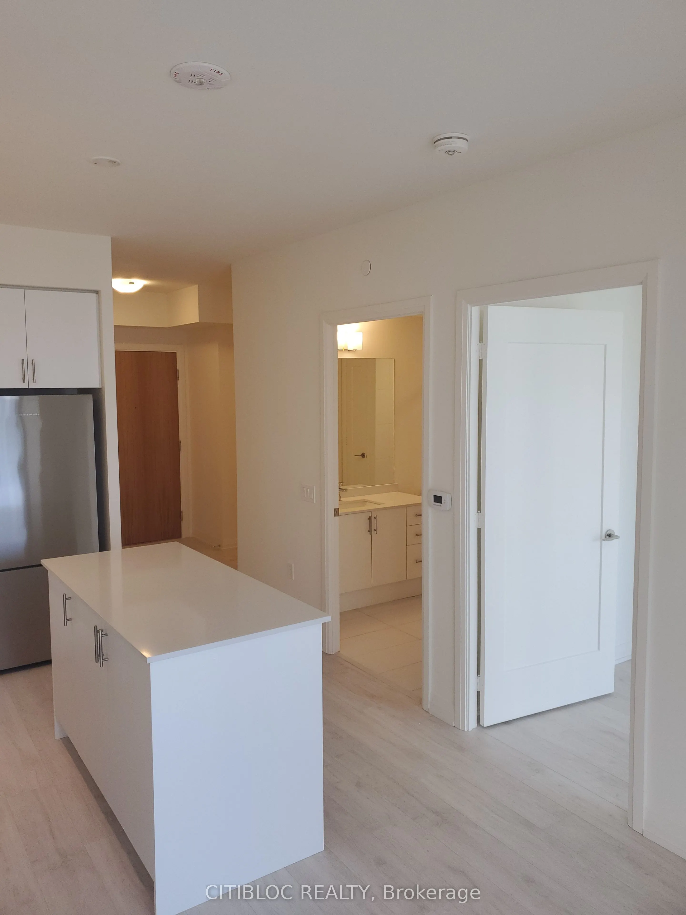 8960 Jane Street, #2517