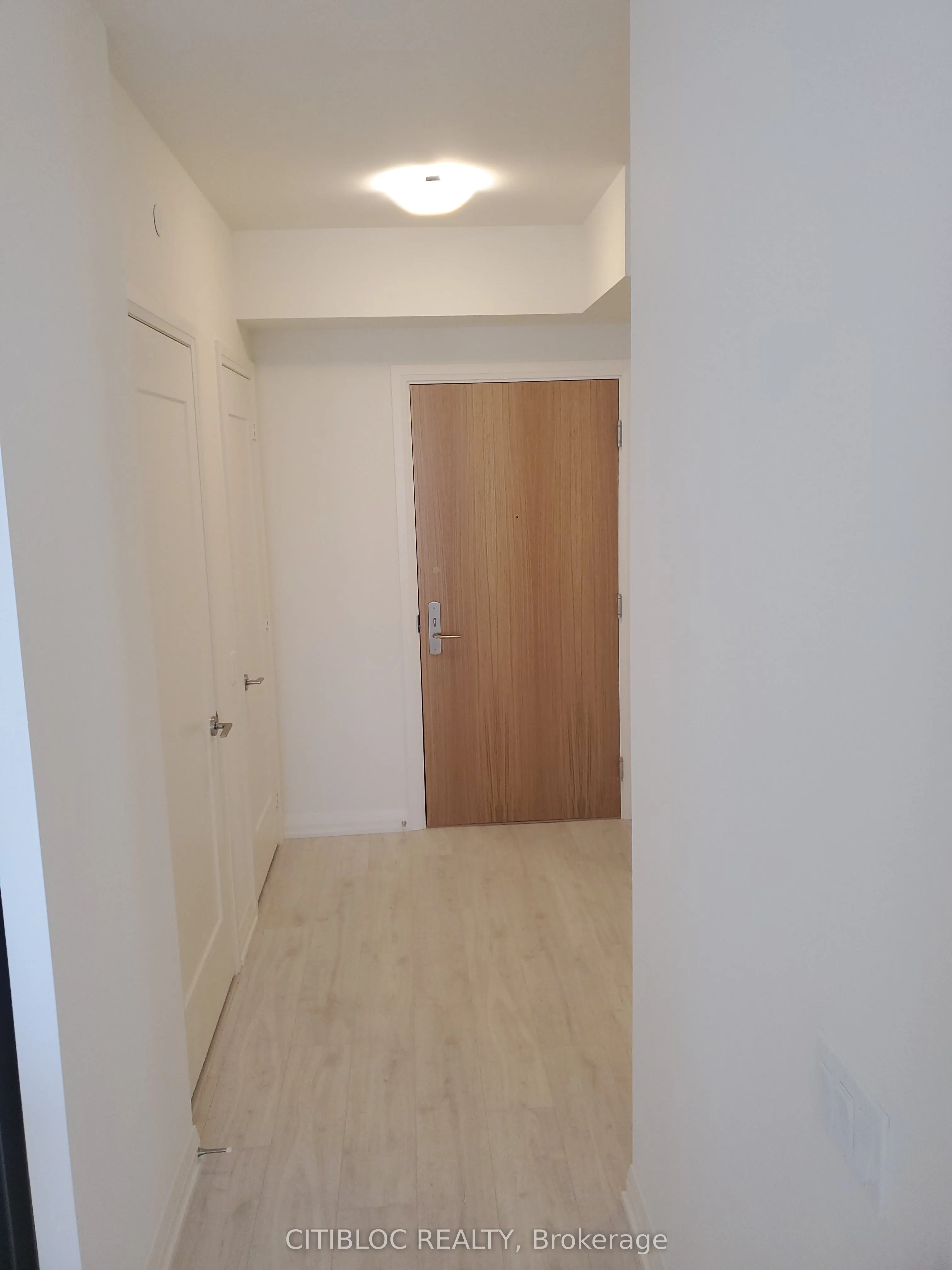 8960 Jane Street, #2517