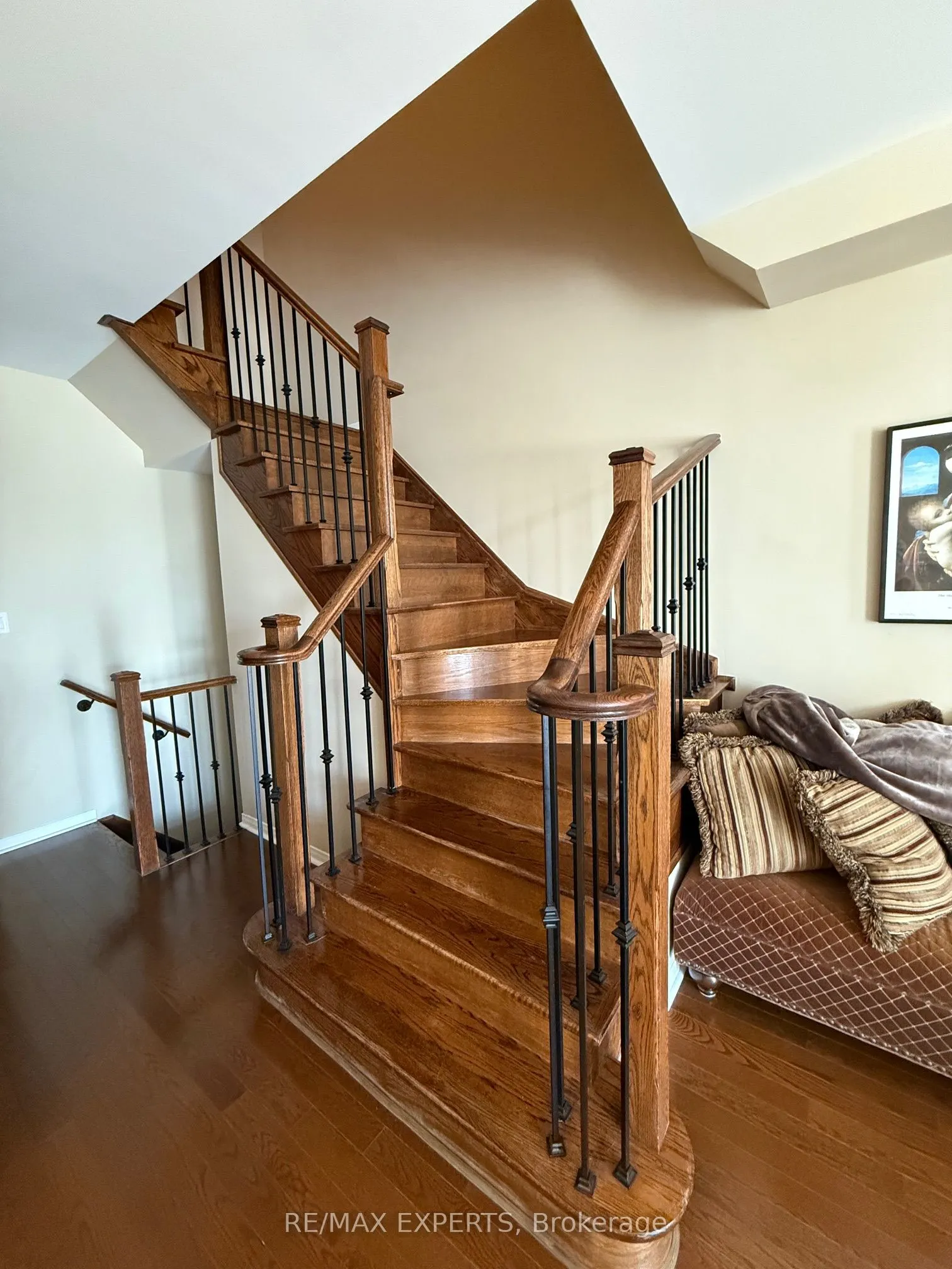 32 Spruce Pine Crescent