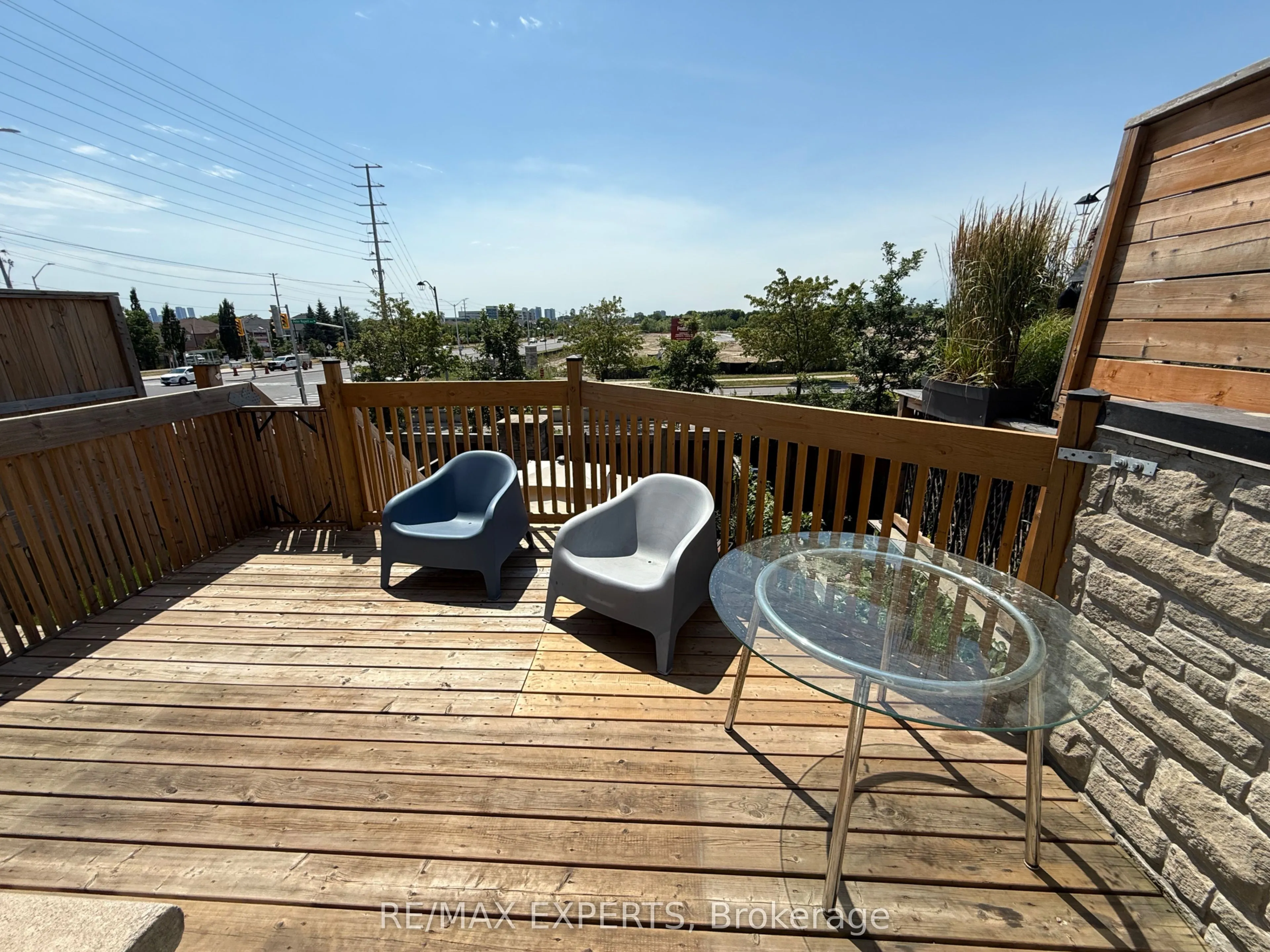32 Spruce Pine Crescent