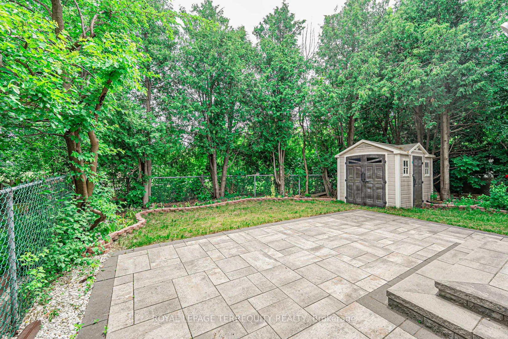 40 Pepperell Crescent
