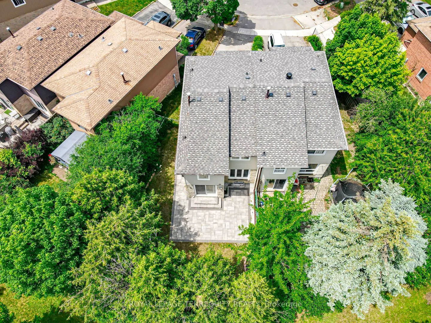 40 Pepperell Crescent