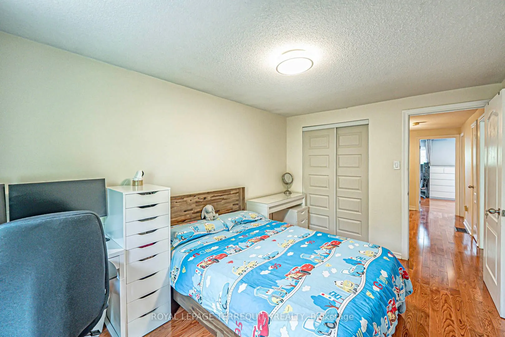 40 Pepperell Crescent