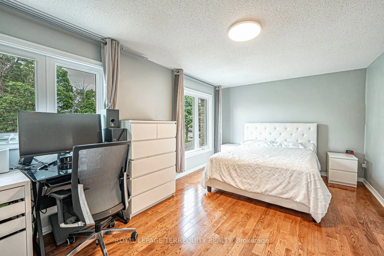 40 Pepperell Crescent