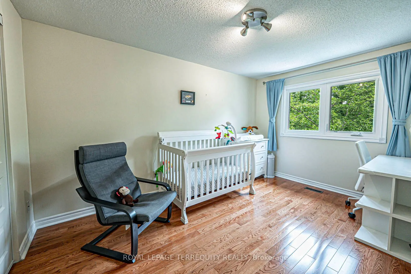 40 Pepperell Crescent
