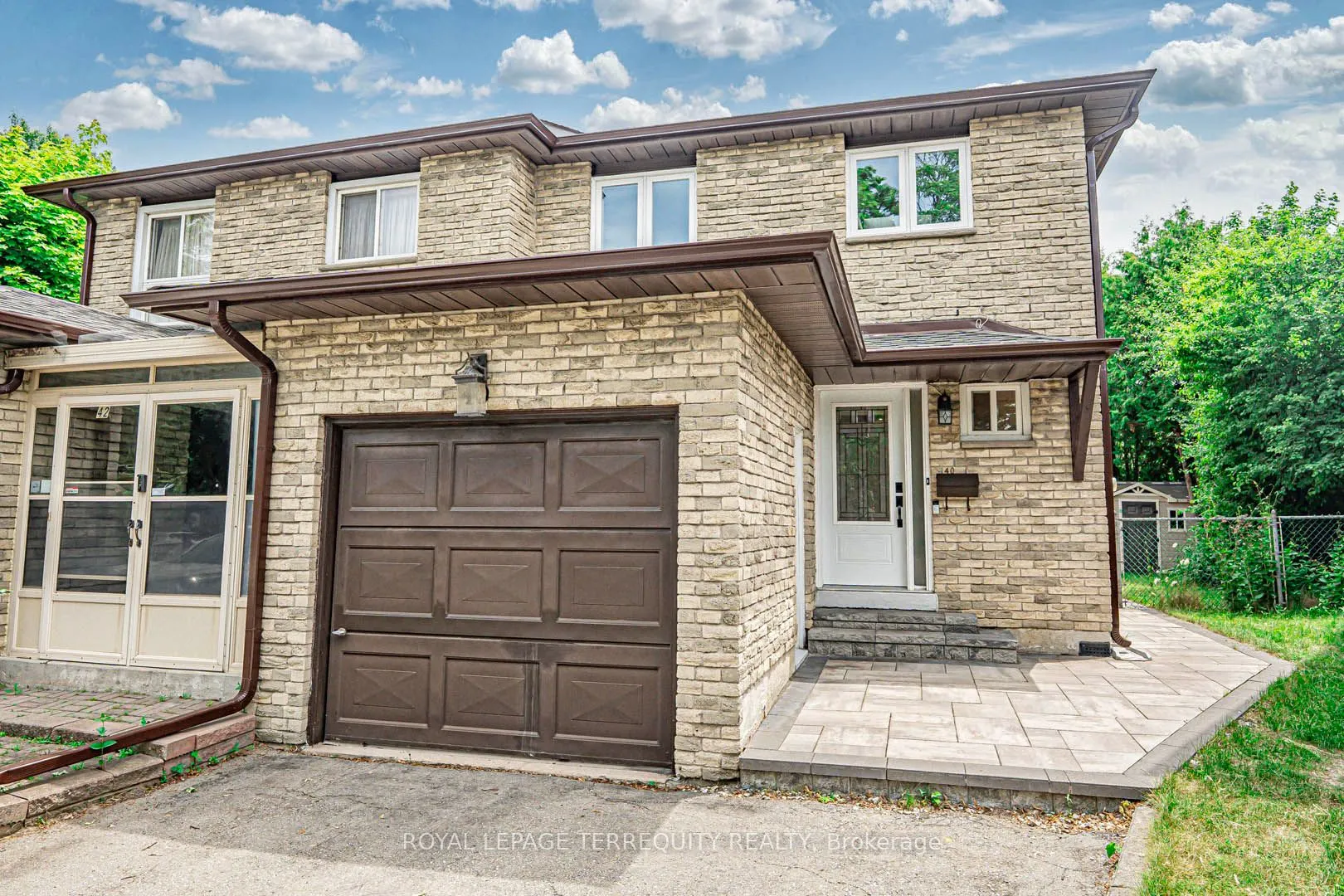 40 Pepperell Crescent