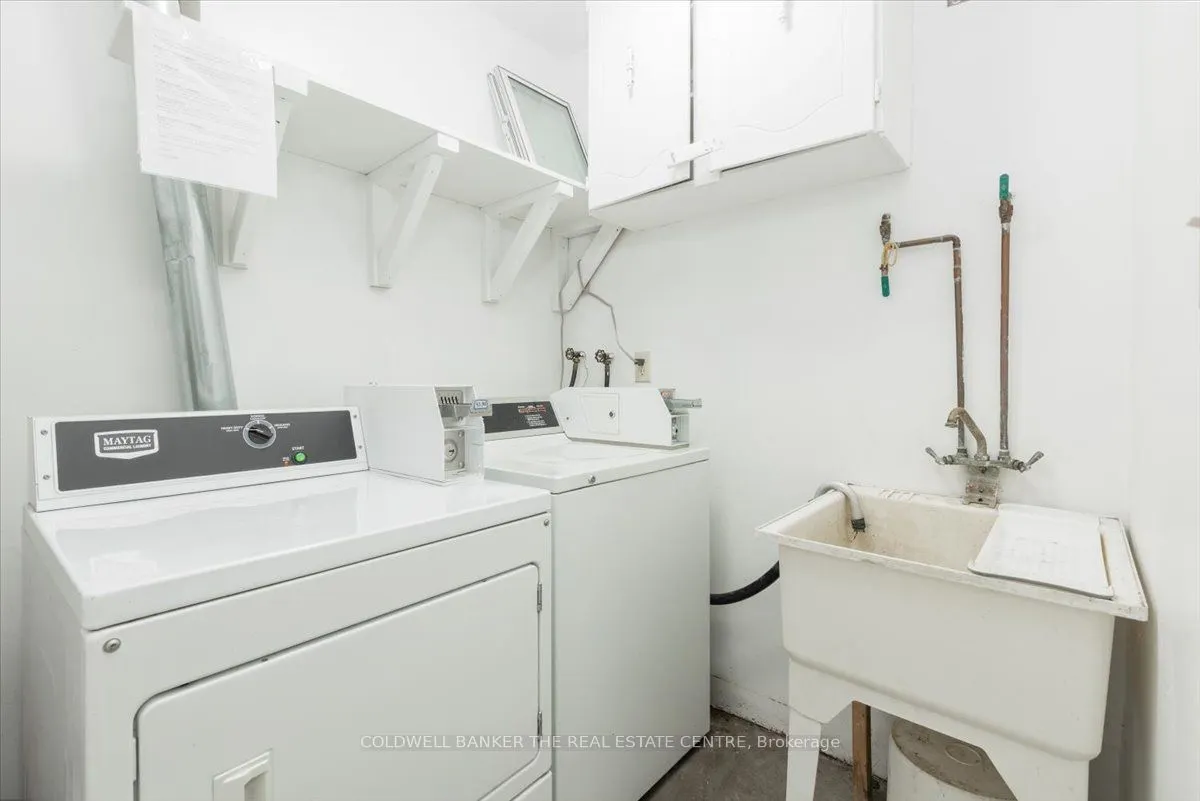 379 Simcoe Street