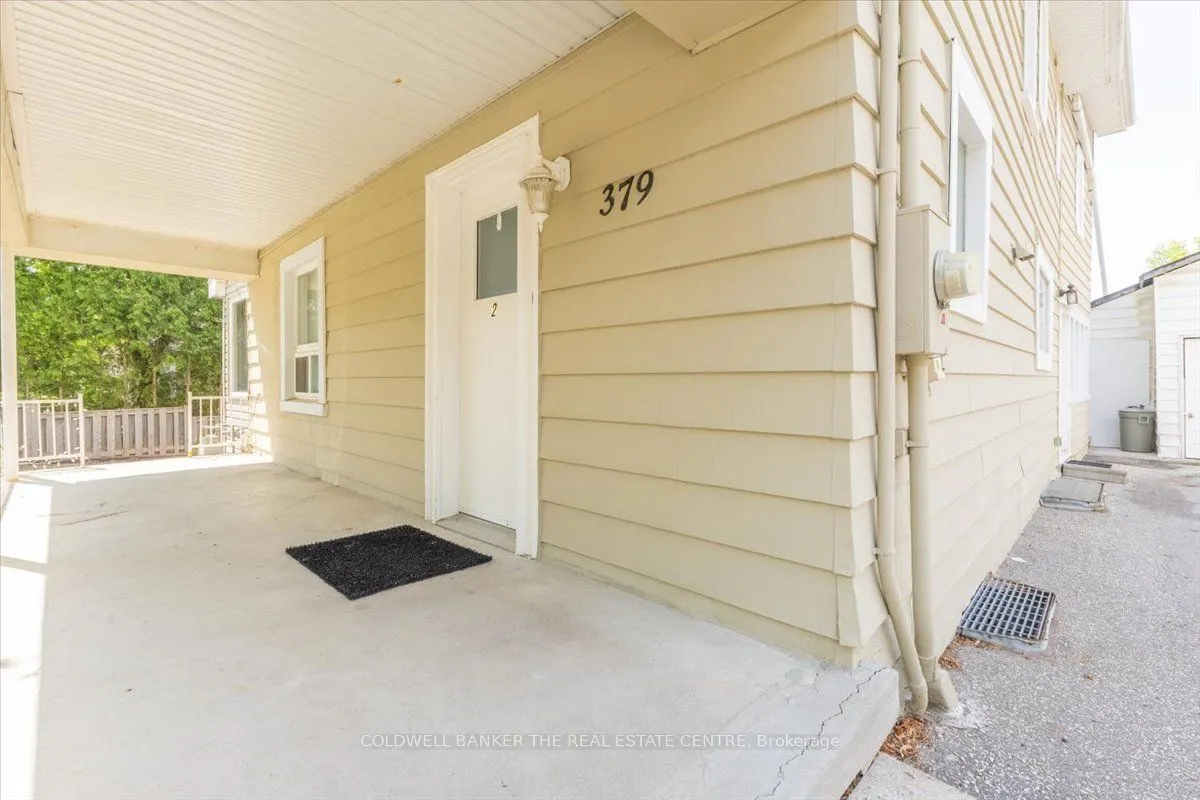 379 Simcoe Street