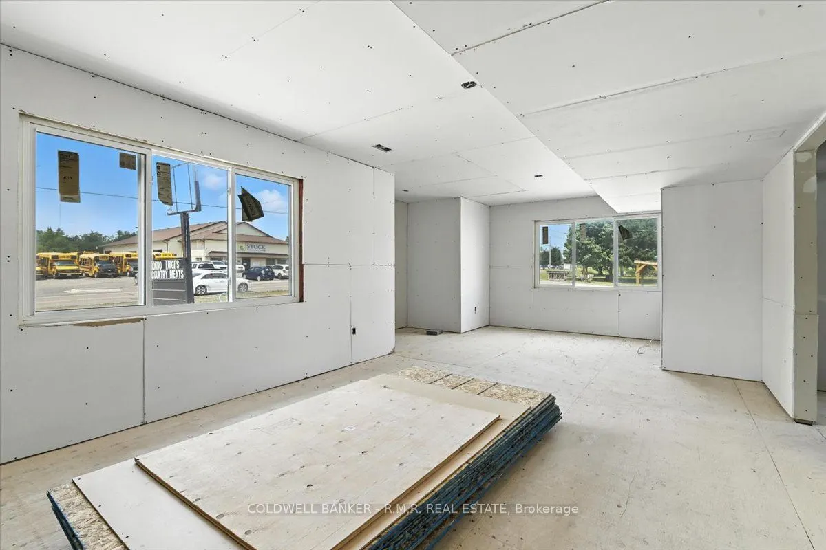 31 Centre Street, #A
