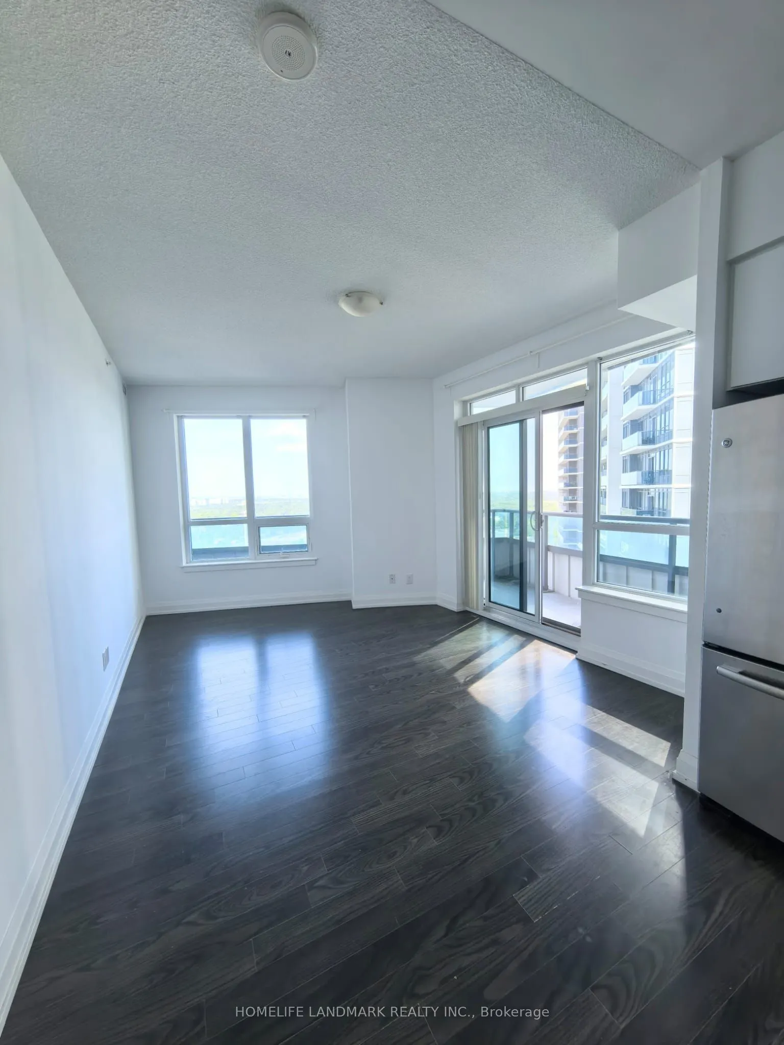 7171 Yonge Street, #1101
