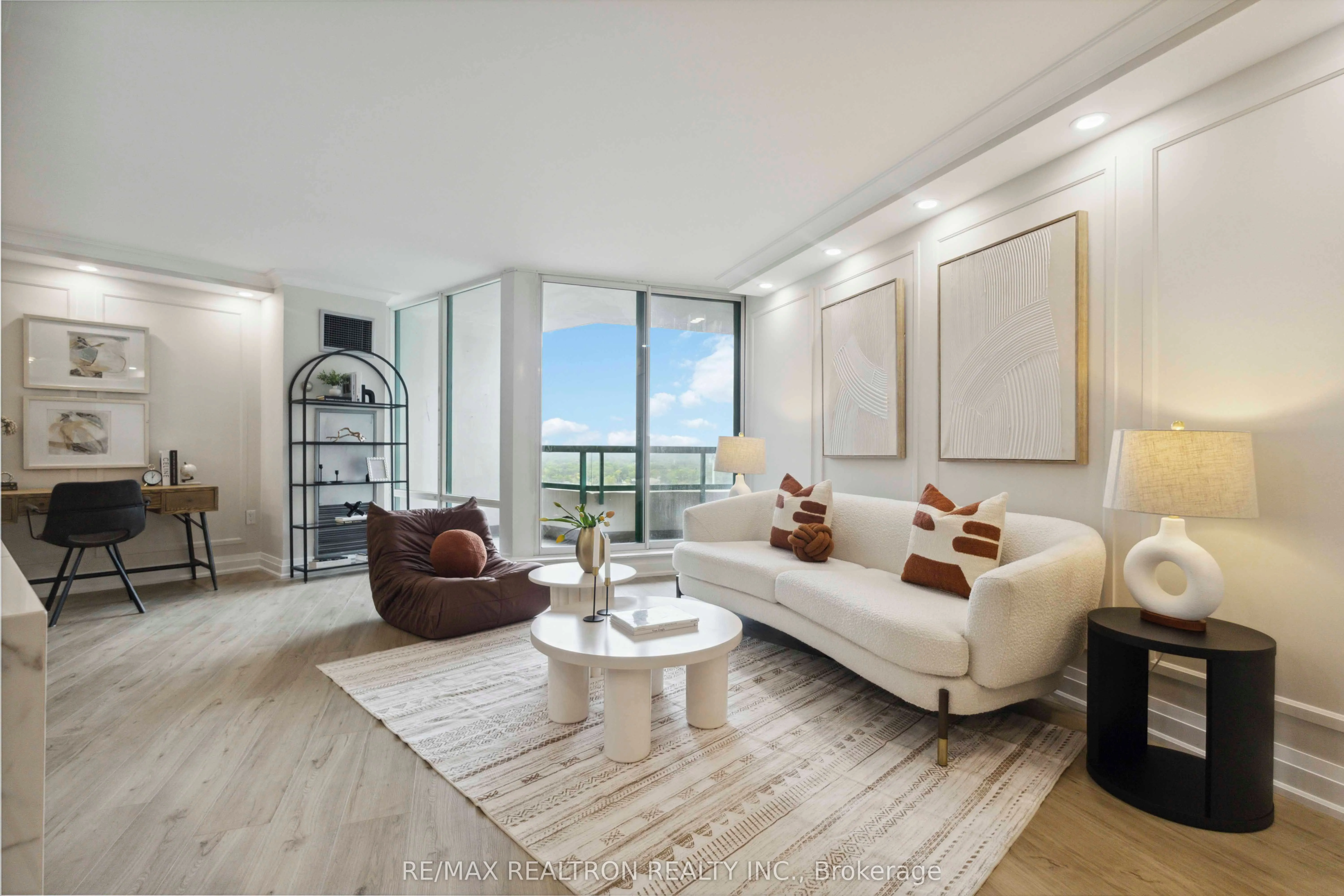 7250 Yonge Street, #1604