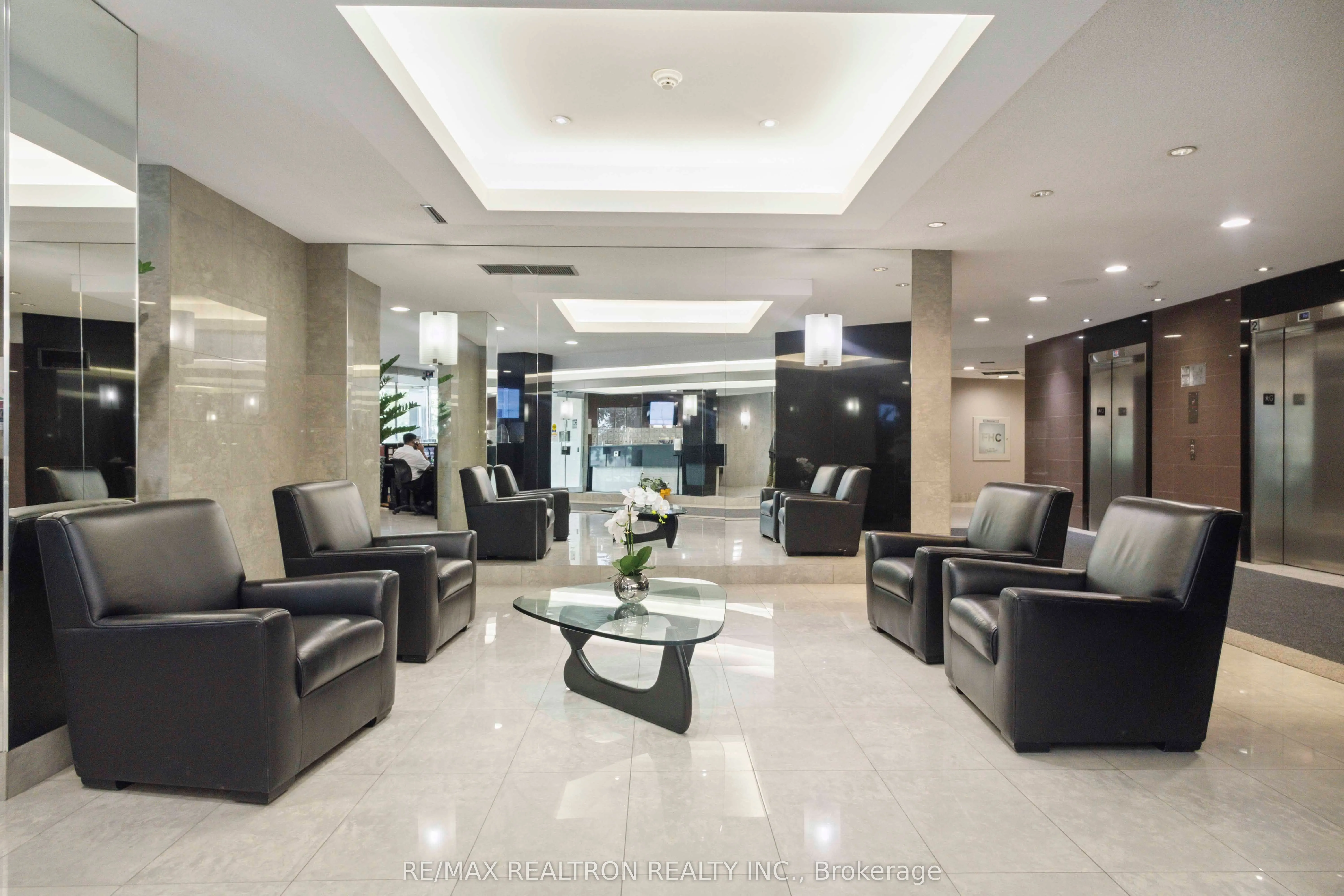 7250 Yonge Street, #1604