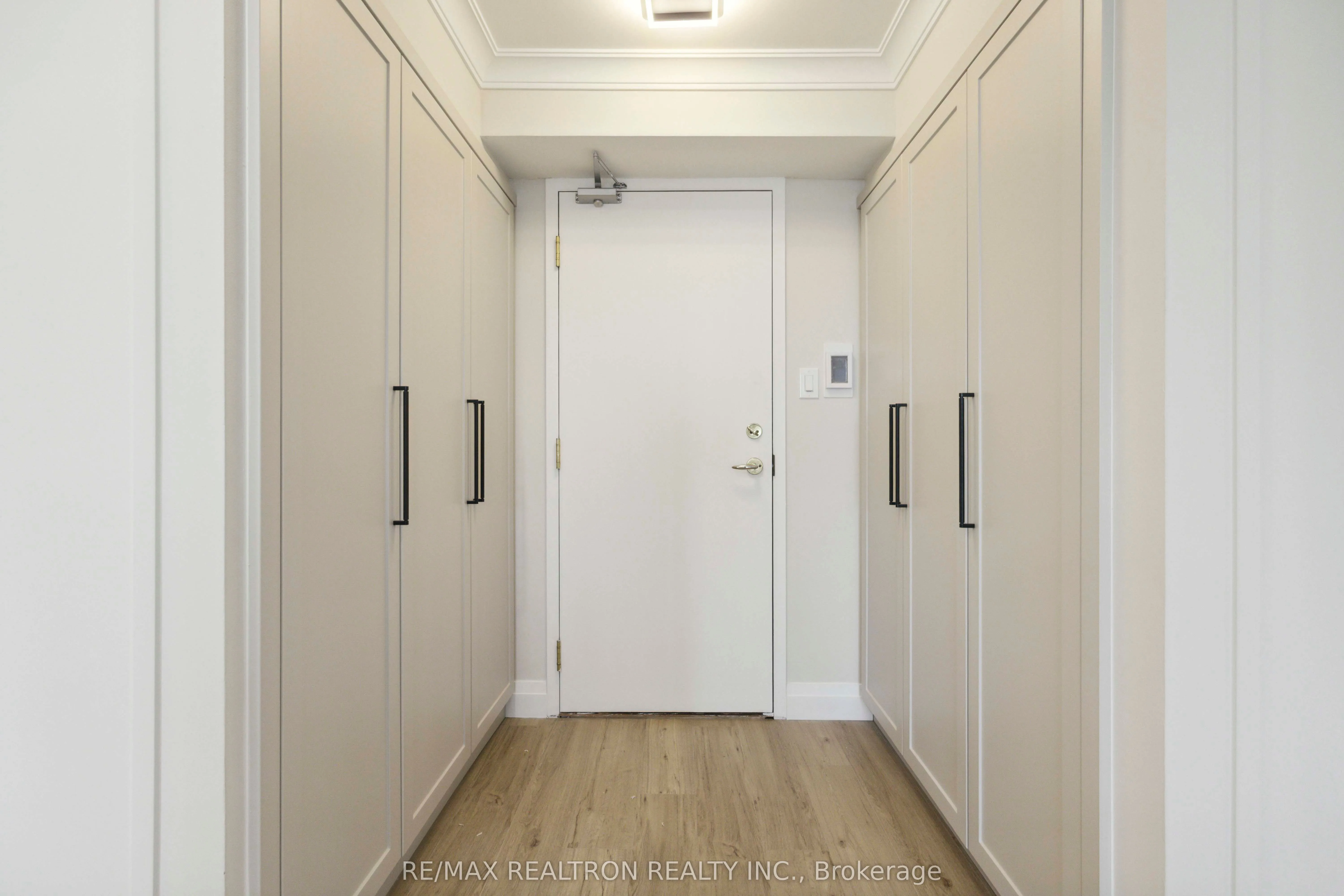 7250 Yonge Street, #1604