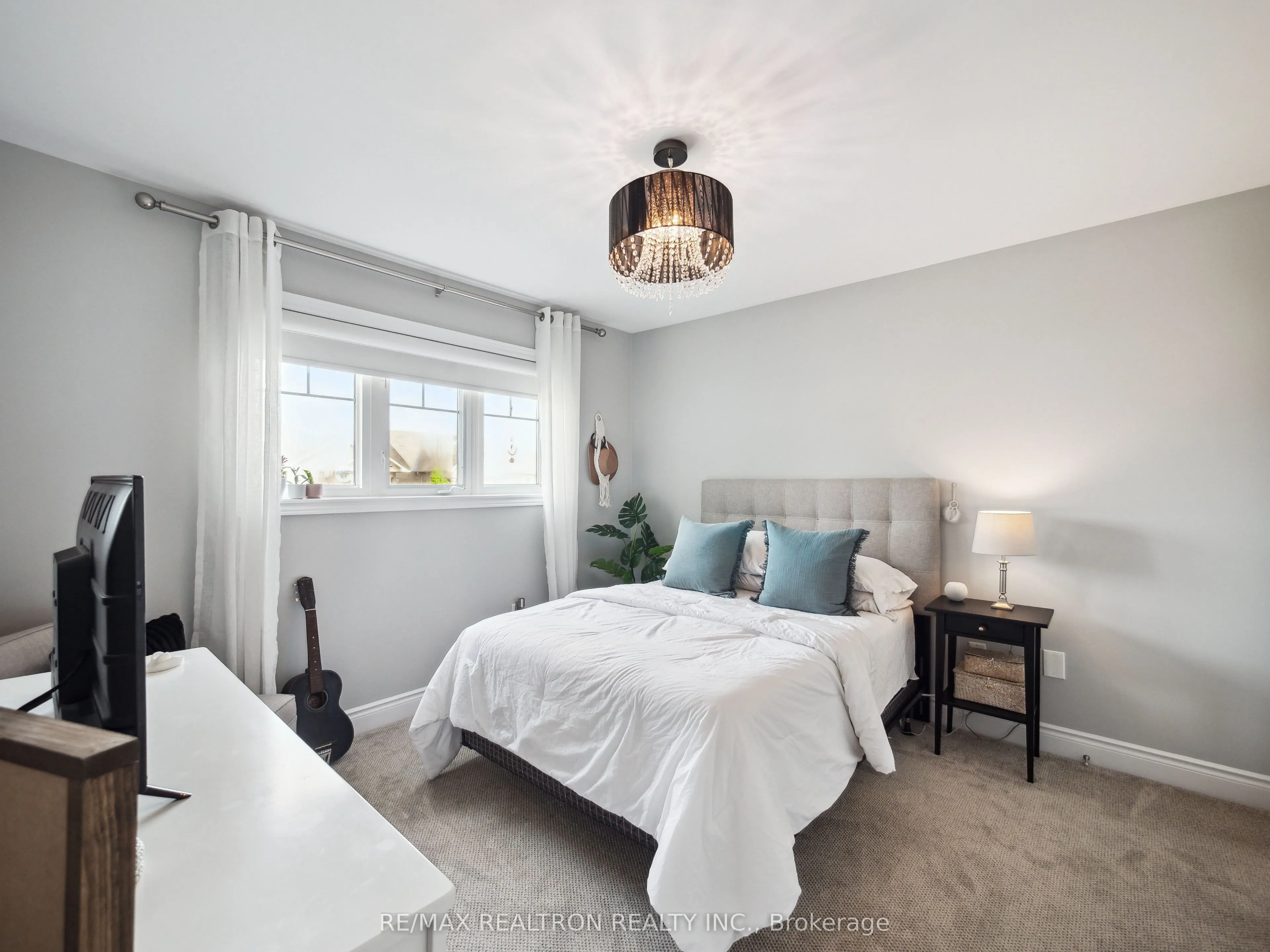 10 Glade Drive