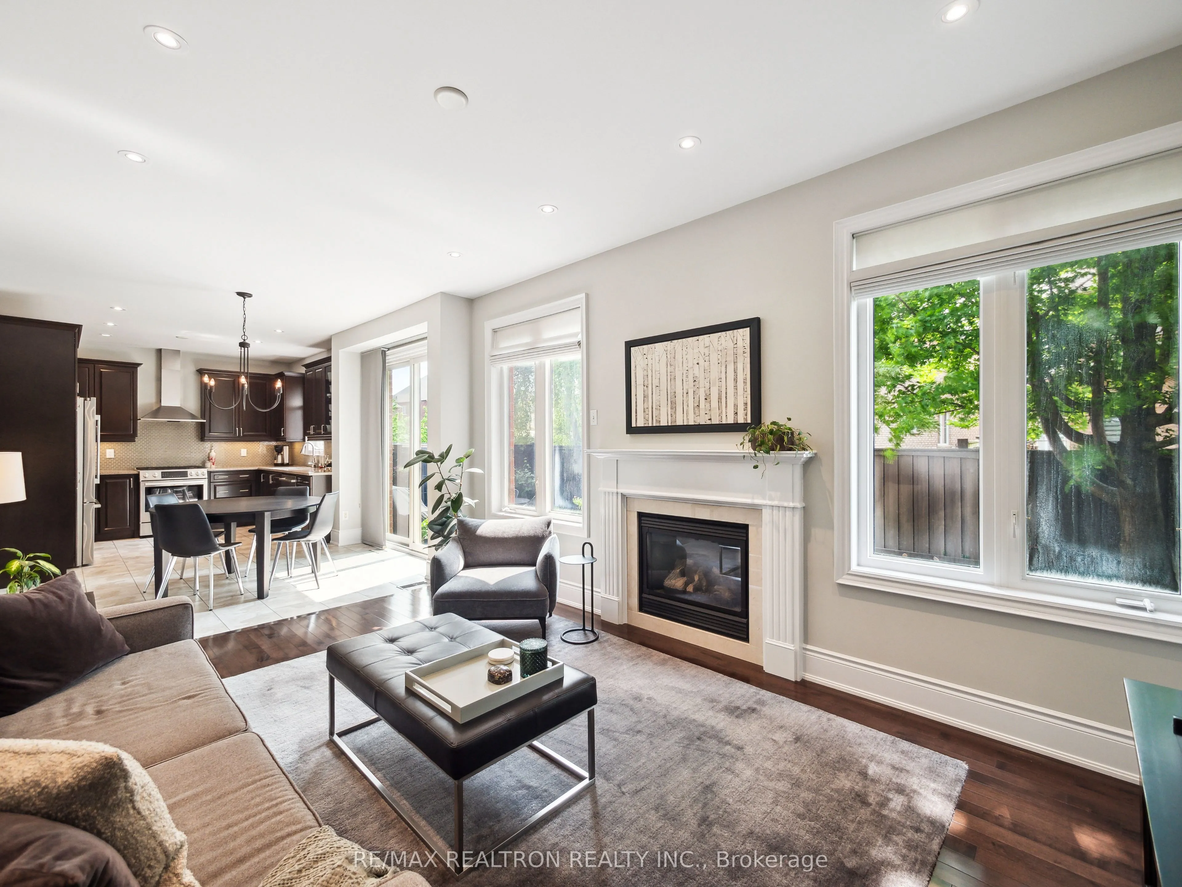 10 Glade Drive