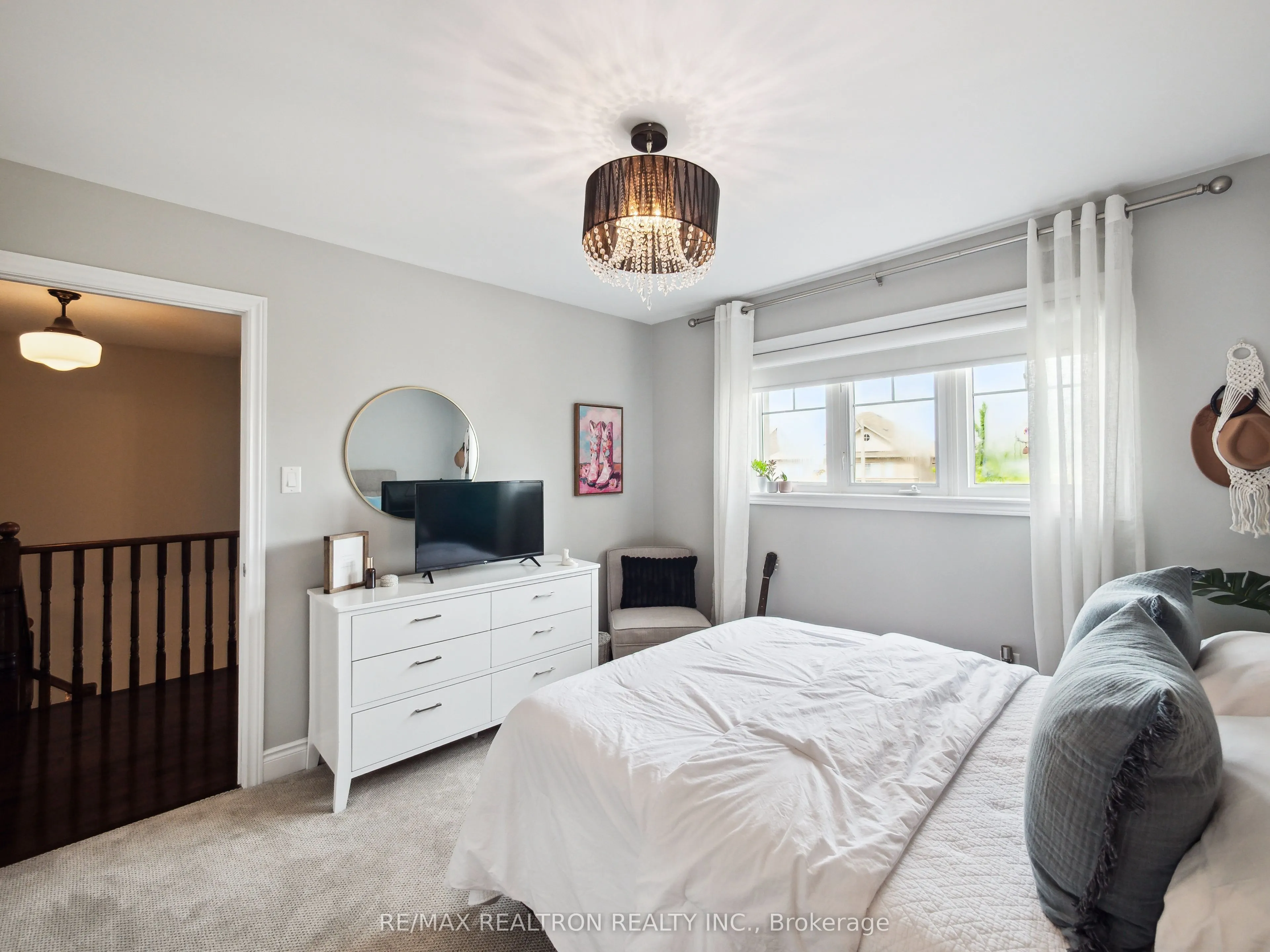 10 Glade Drive