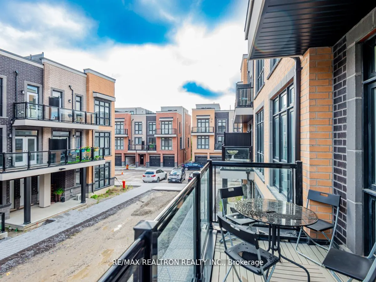 2 Phelps Lane, #11