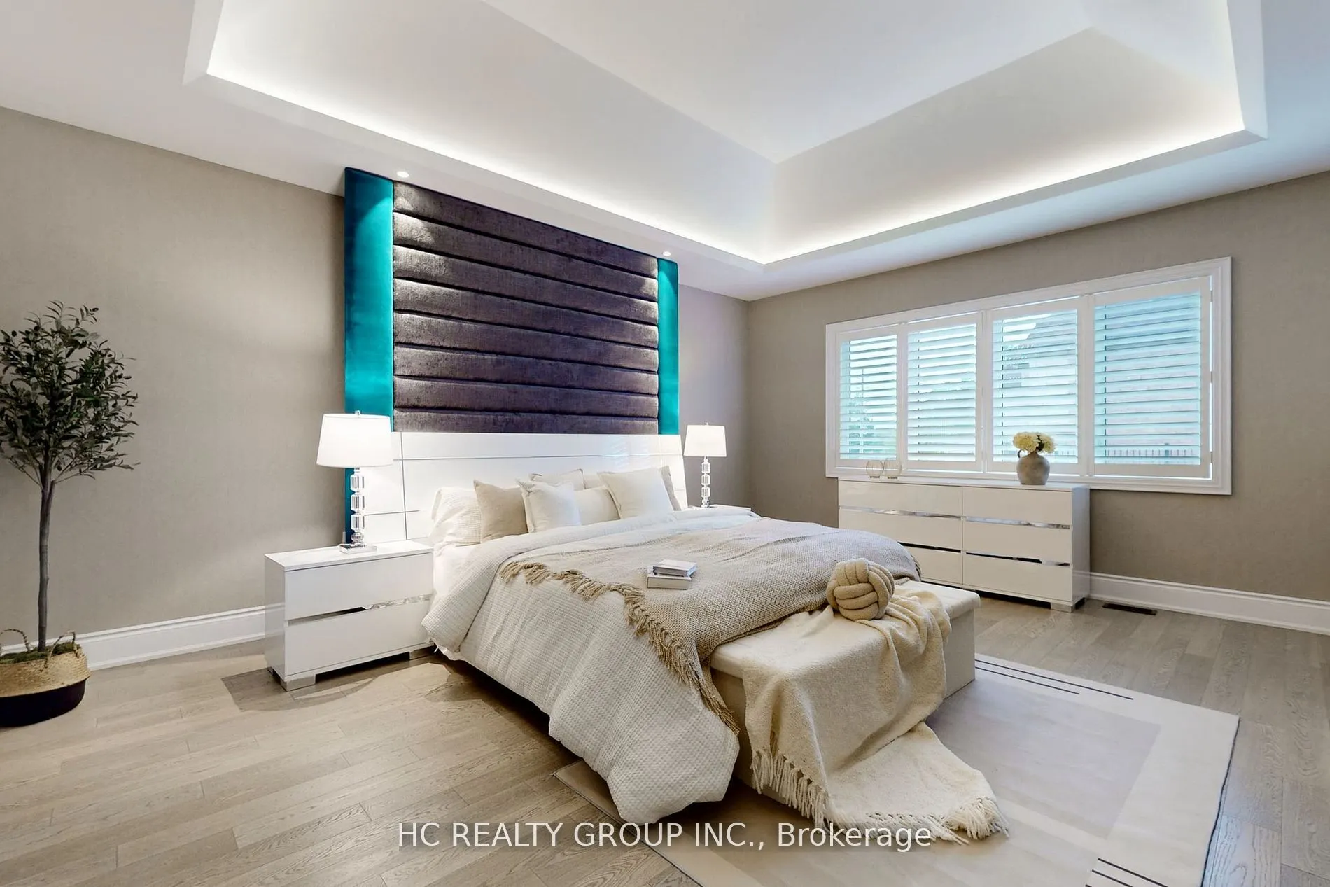 6 Redkey Drive