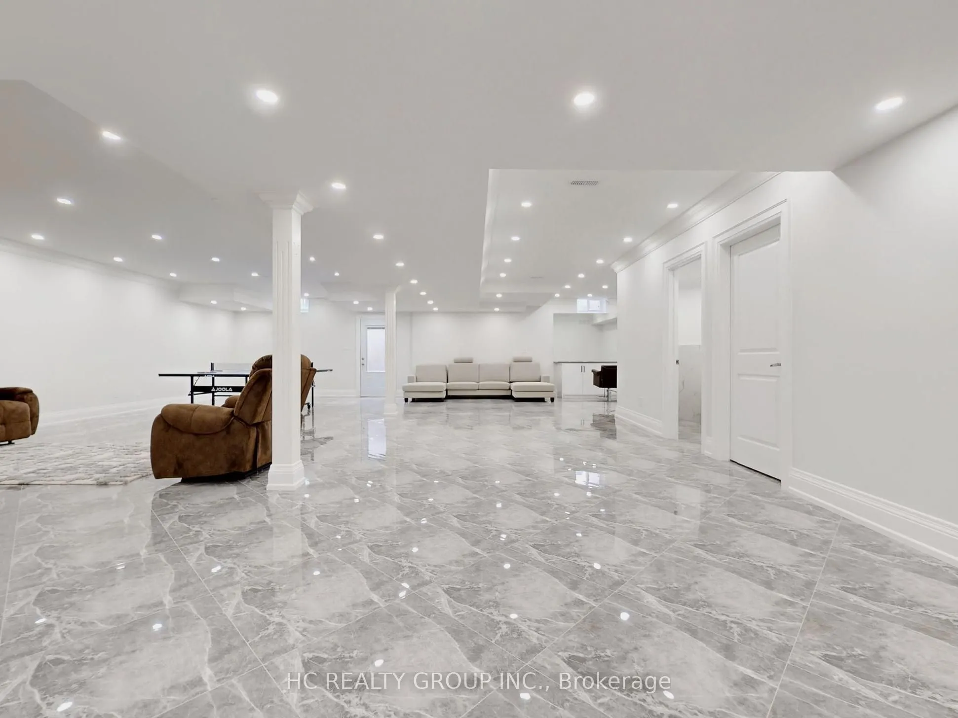 6 Redkey Drive