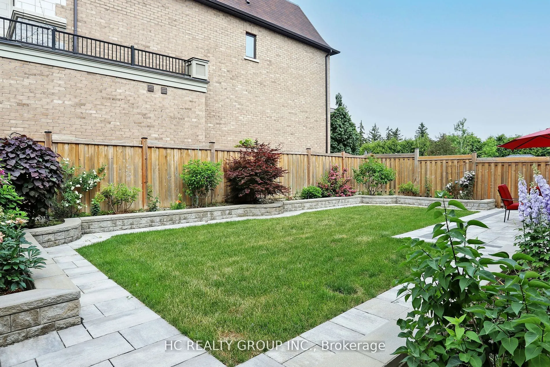 6 Redkey Drive