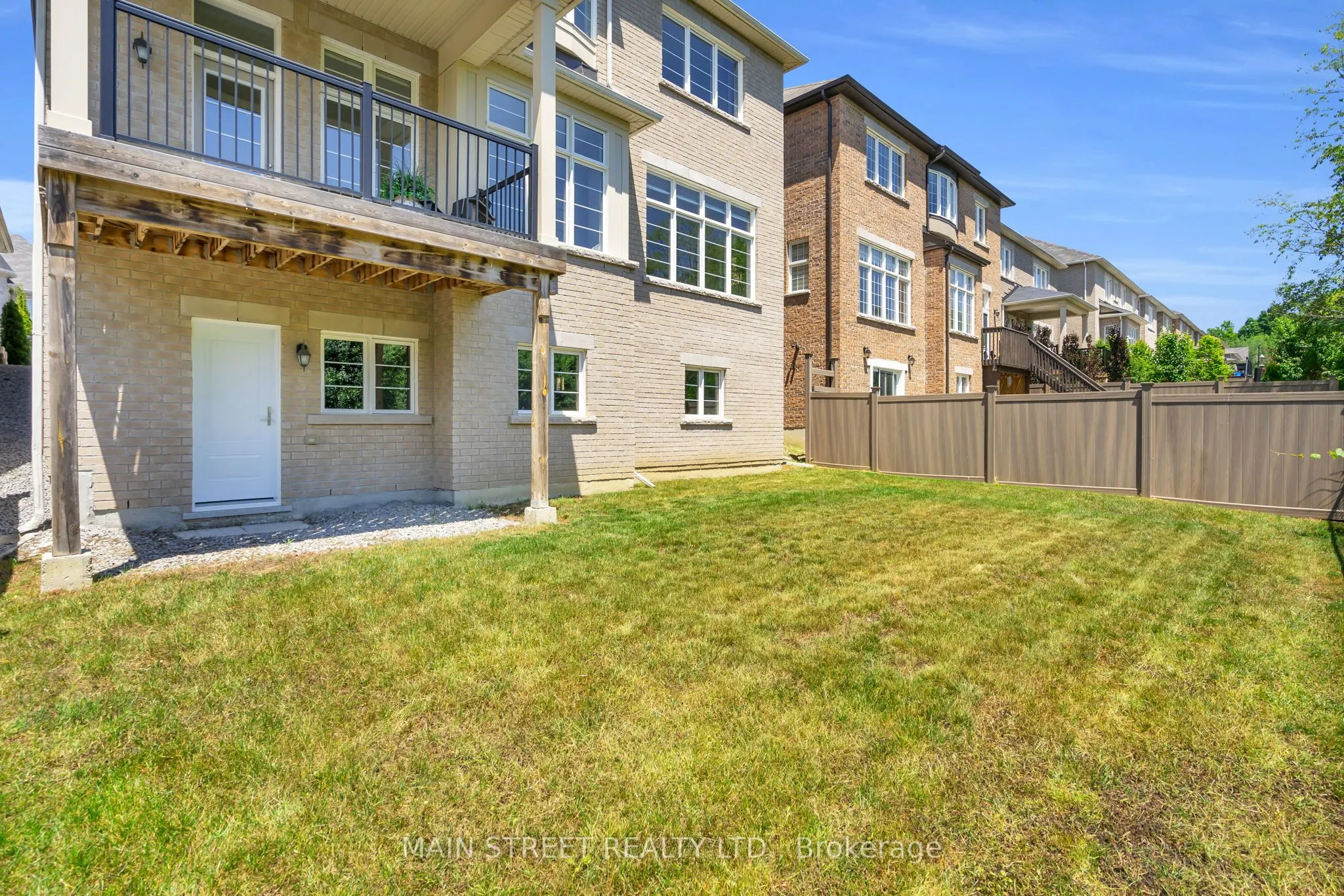 99 Bridgepointe Court