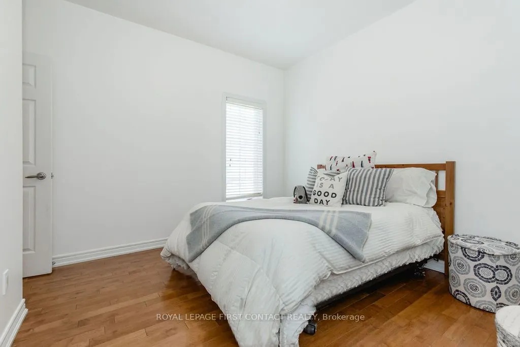31 Vanderpost Crescent