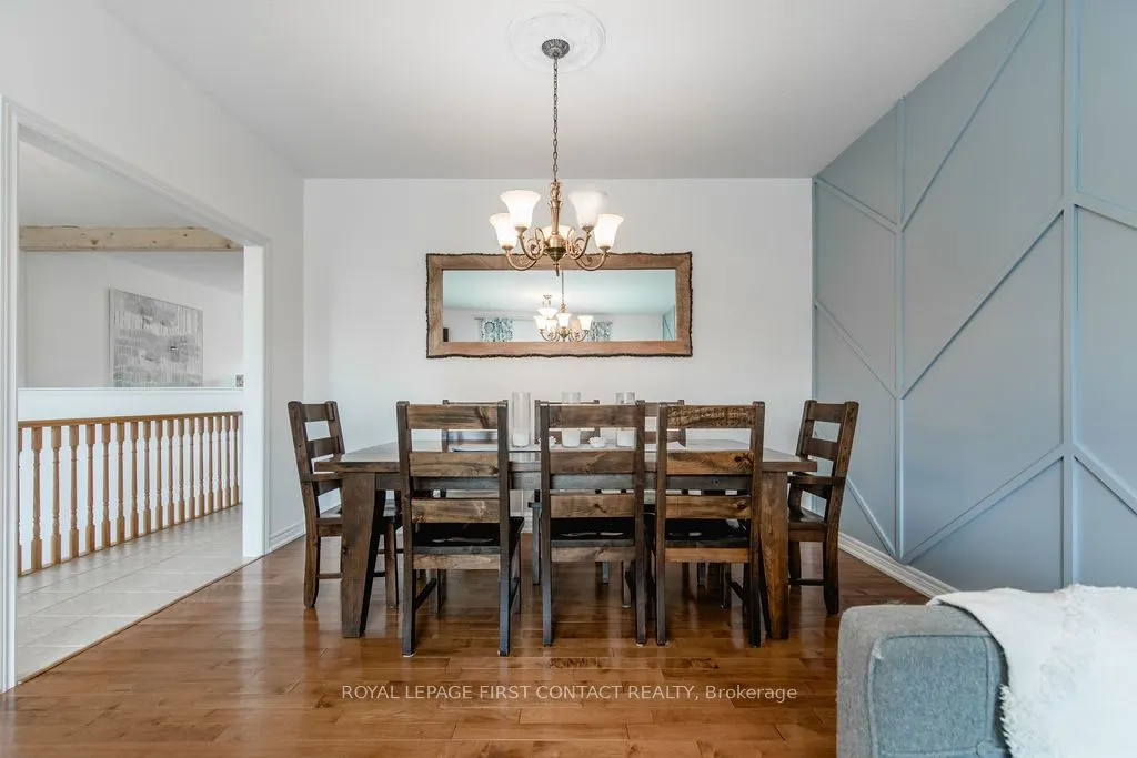 31 Vanderpost Crescent