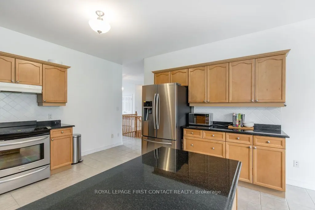 31 Vanderpost Crescent