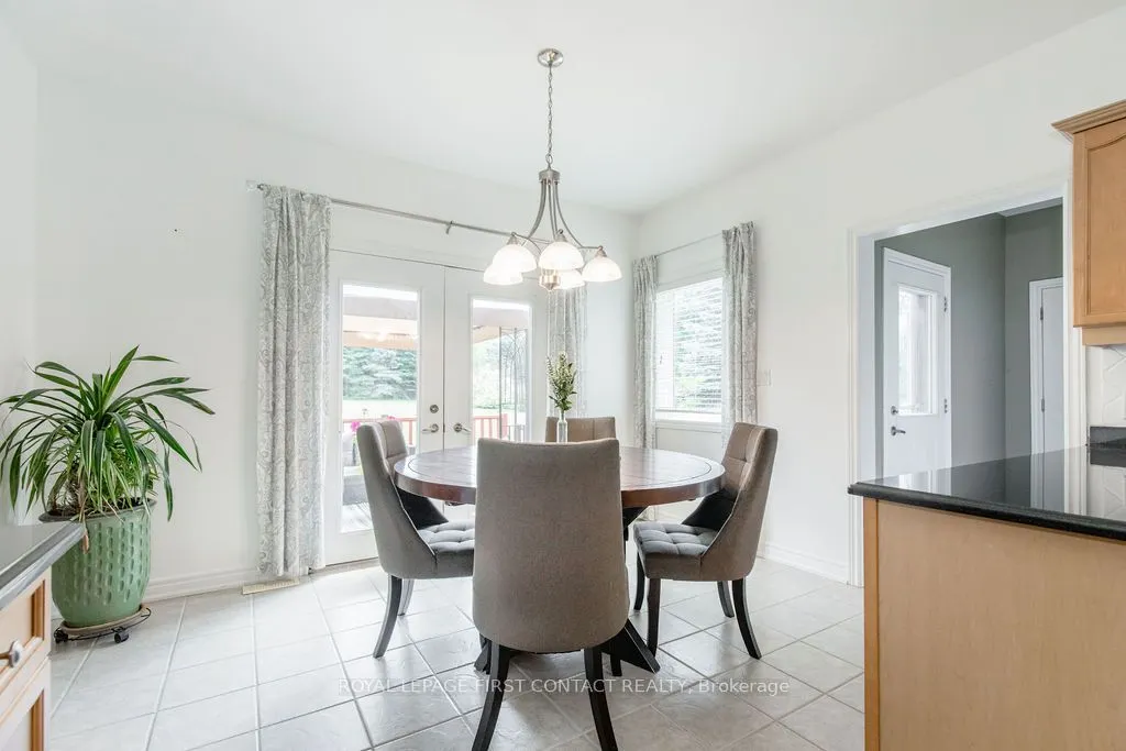 31 Vanderpost Crescent