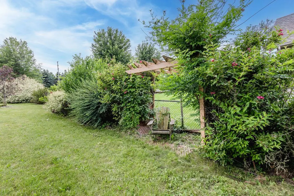 31 Vanderpost Crescent