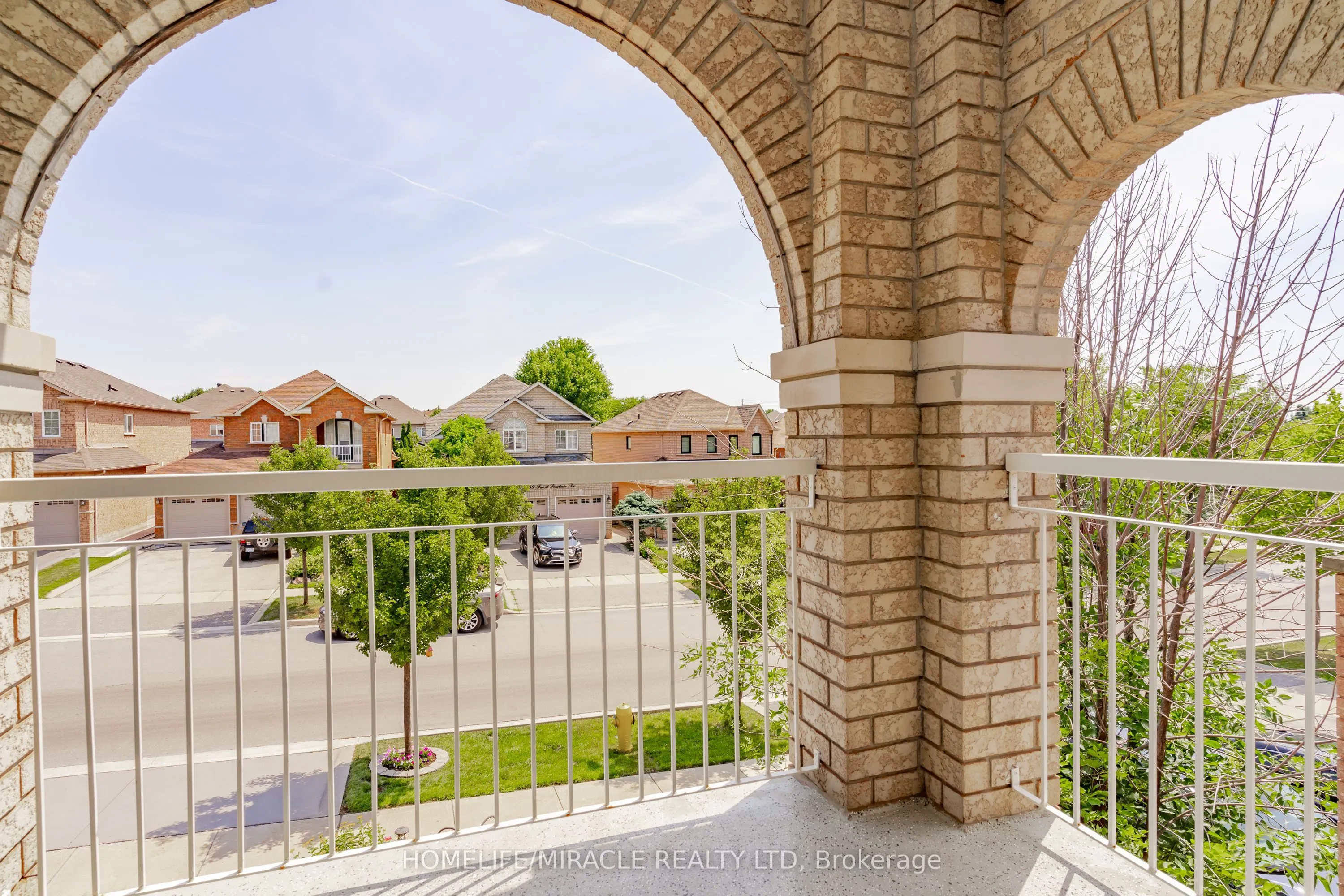 60 Forest Fountain Drive