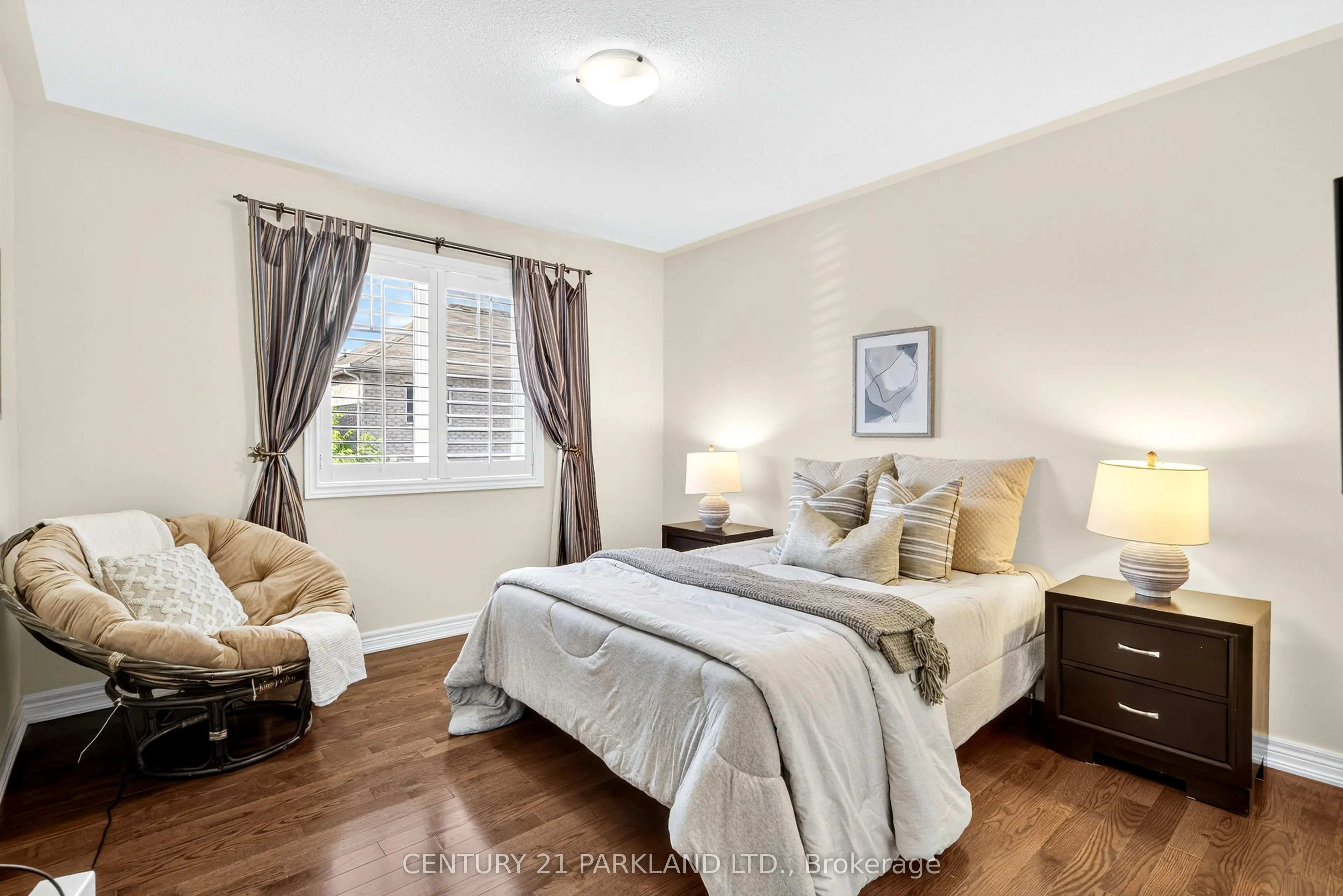 2 Farmhouse Crescent