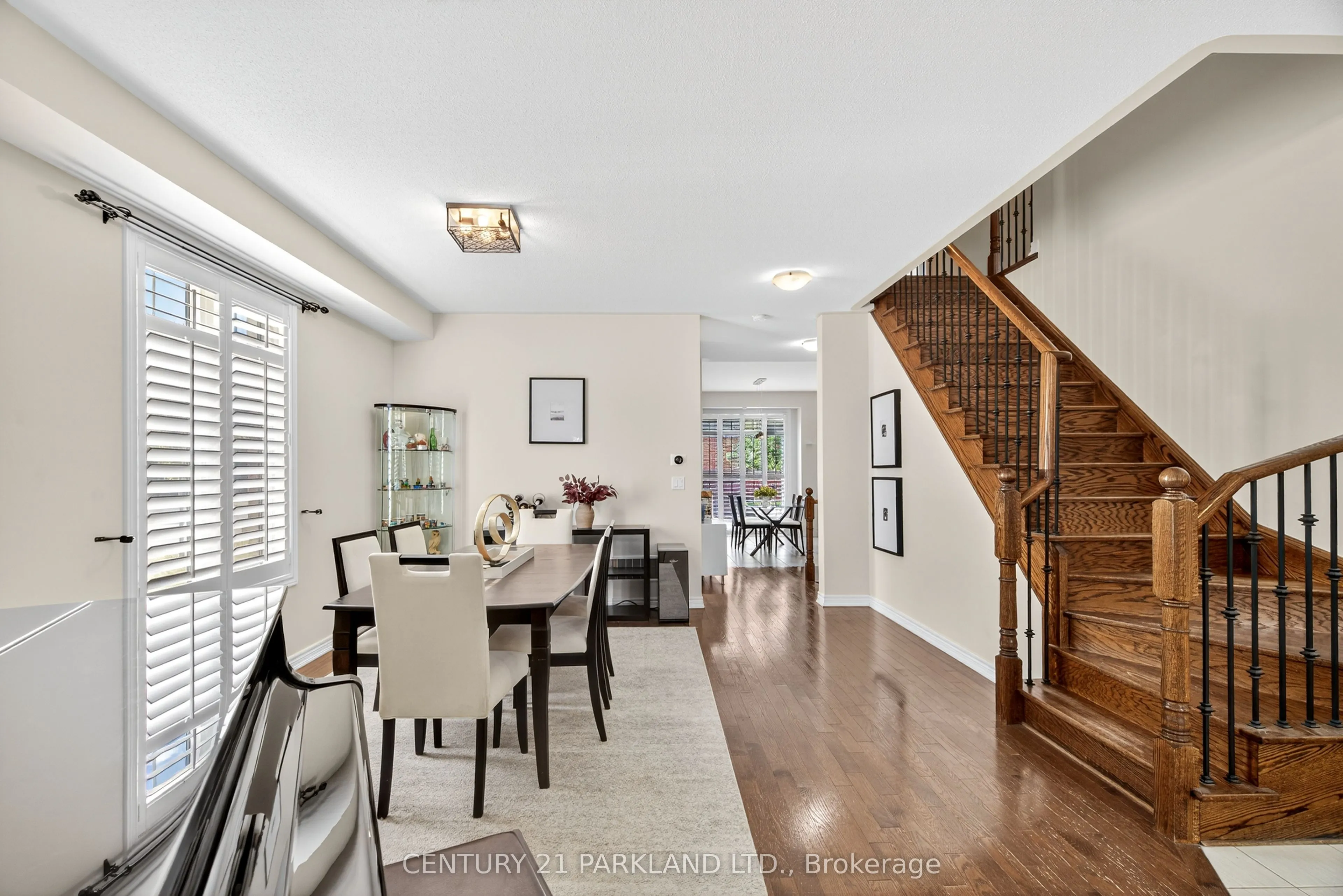 2 Farmhouse Crescent